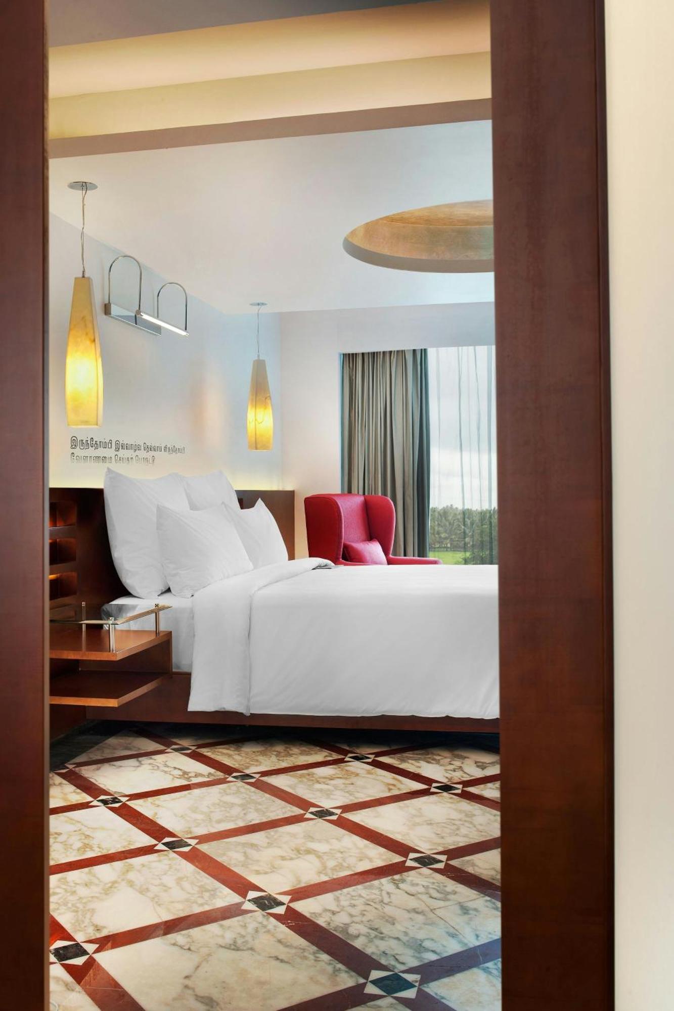 Deluxe Suite, Club lounge access, 1 Bedroom Larger Suite