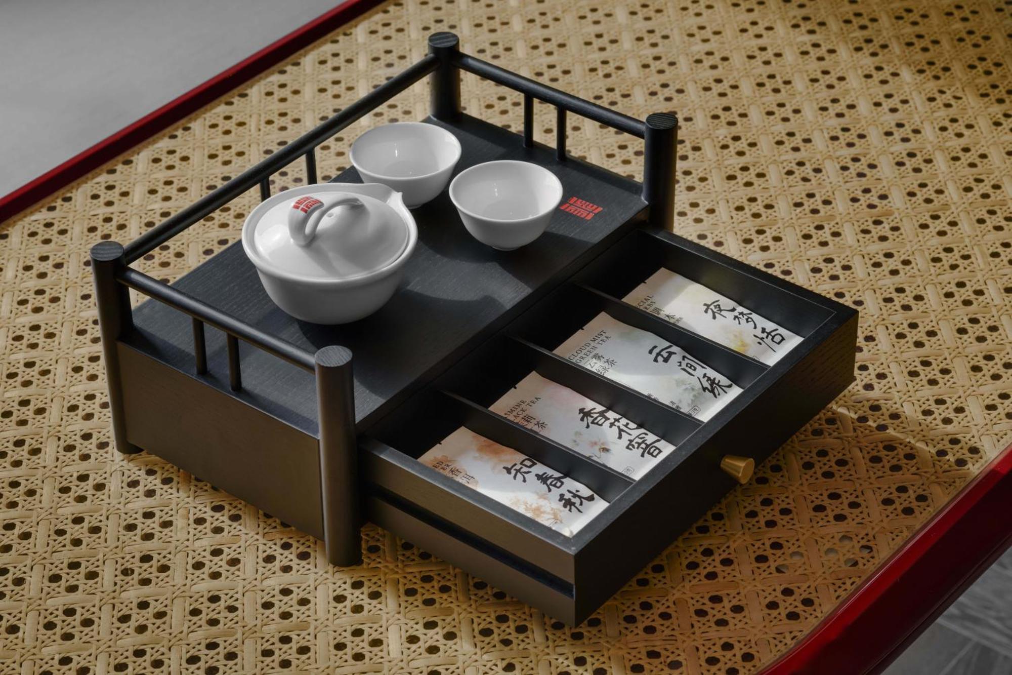 Premium King Room with Ocean View - Lounge Access