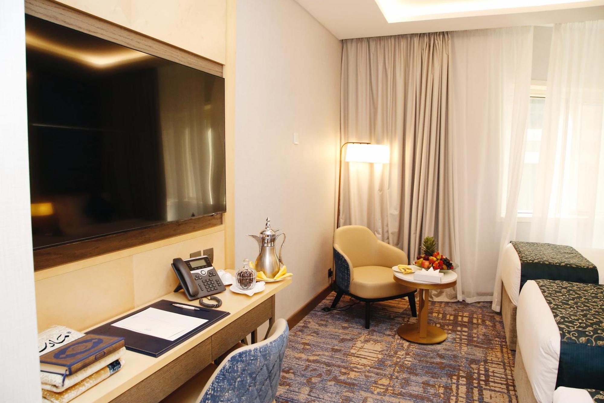 Haram View Emiri Suite