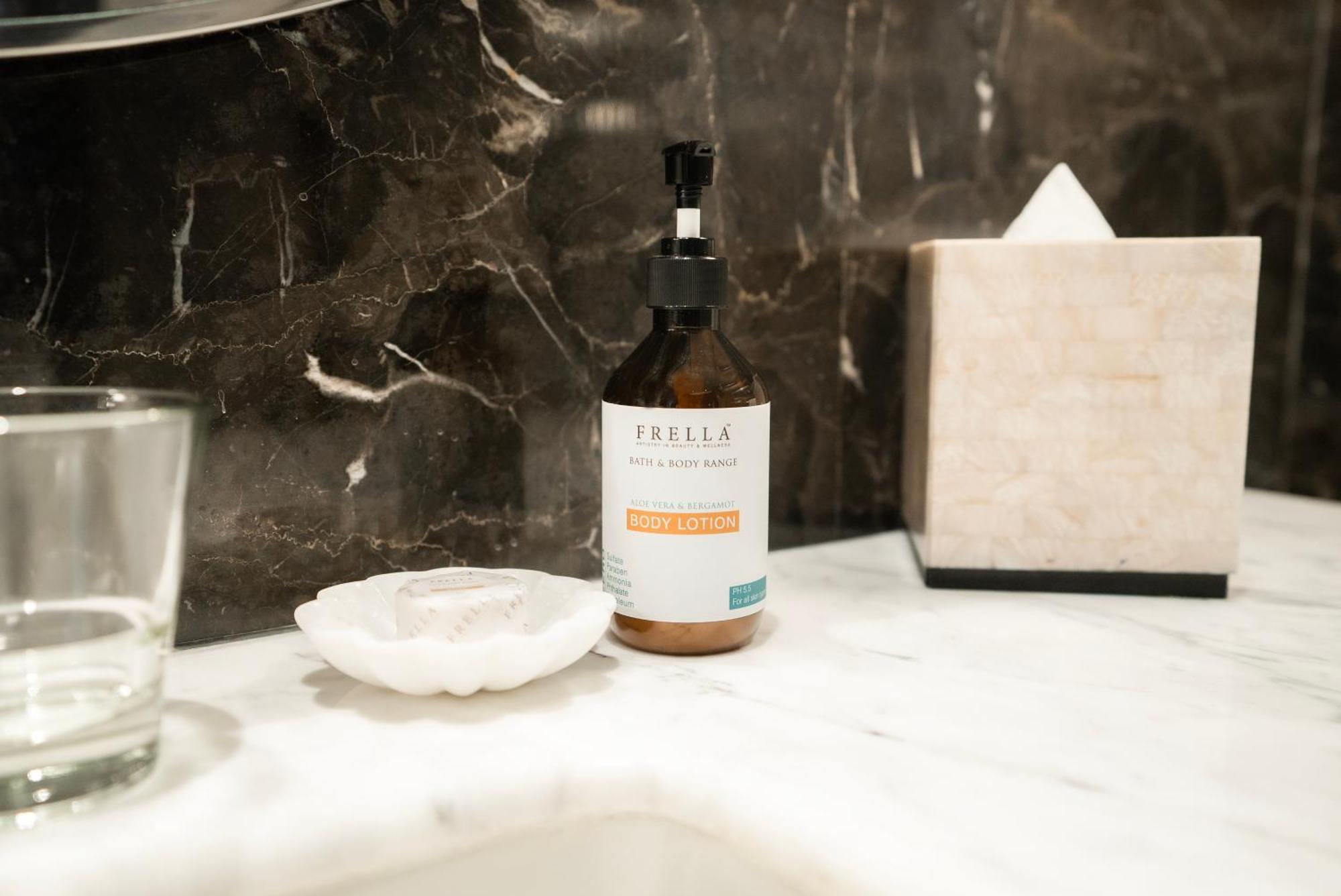 Towers Suite with Waterfront View, Private Balcony & Luxury Hours,1635895152:JPEG