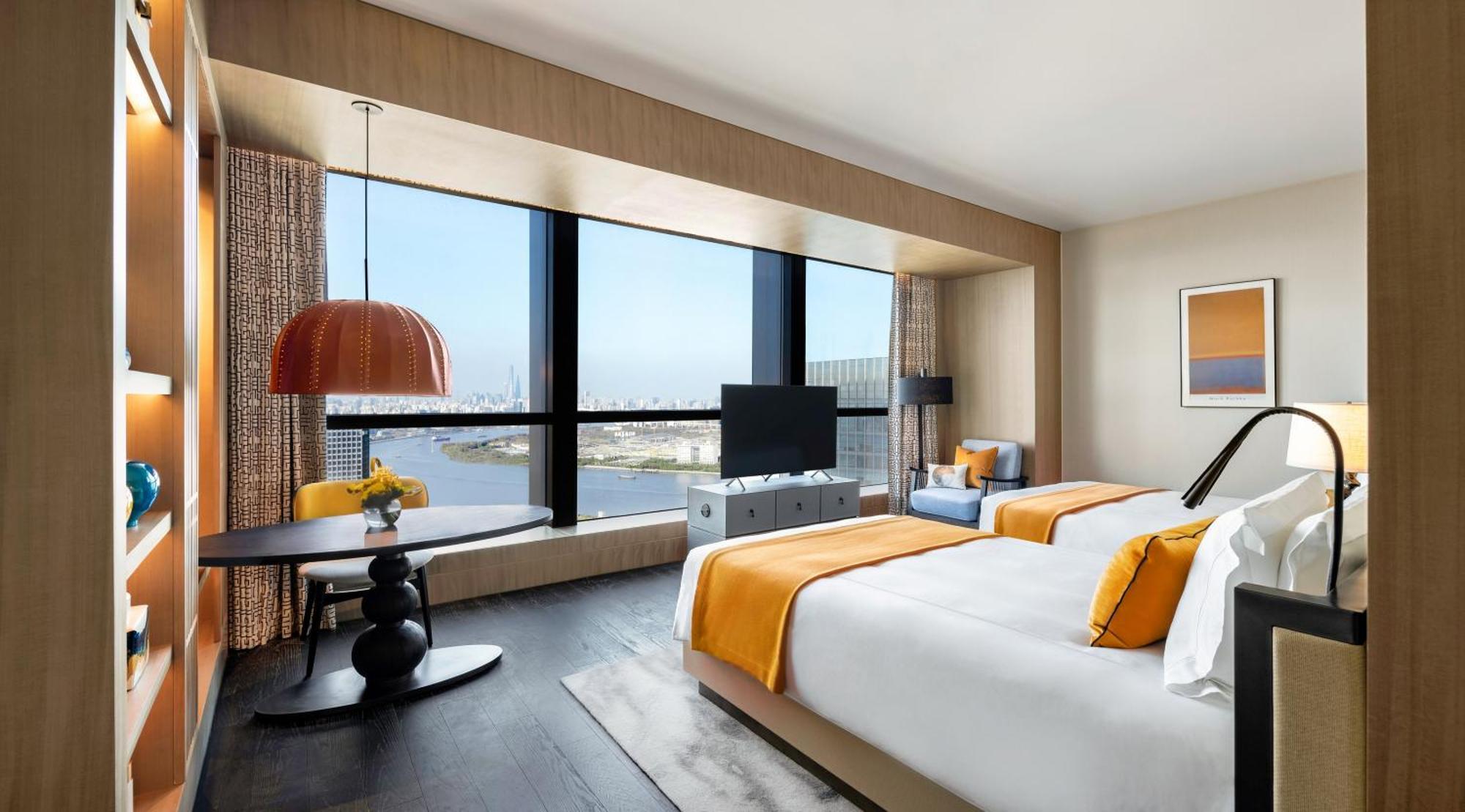Deluxe River View Twin Room