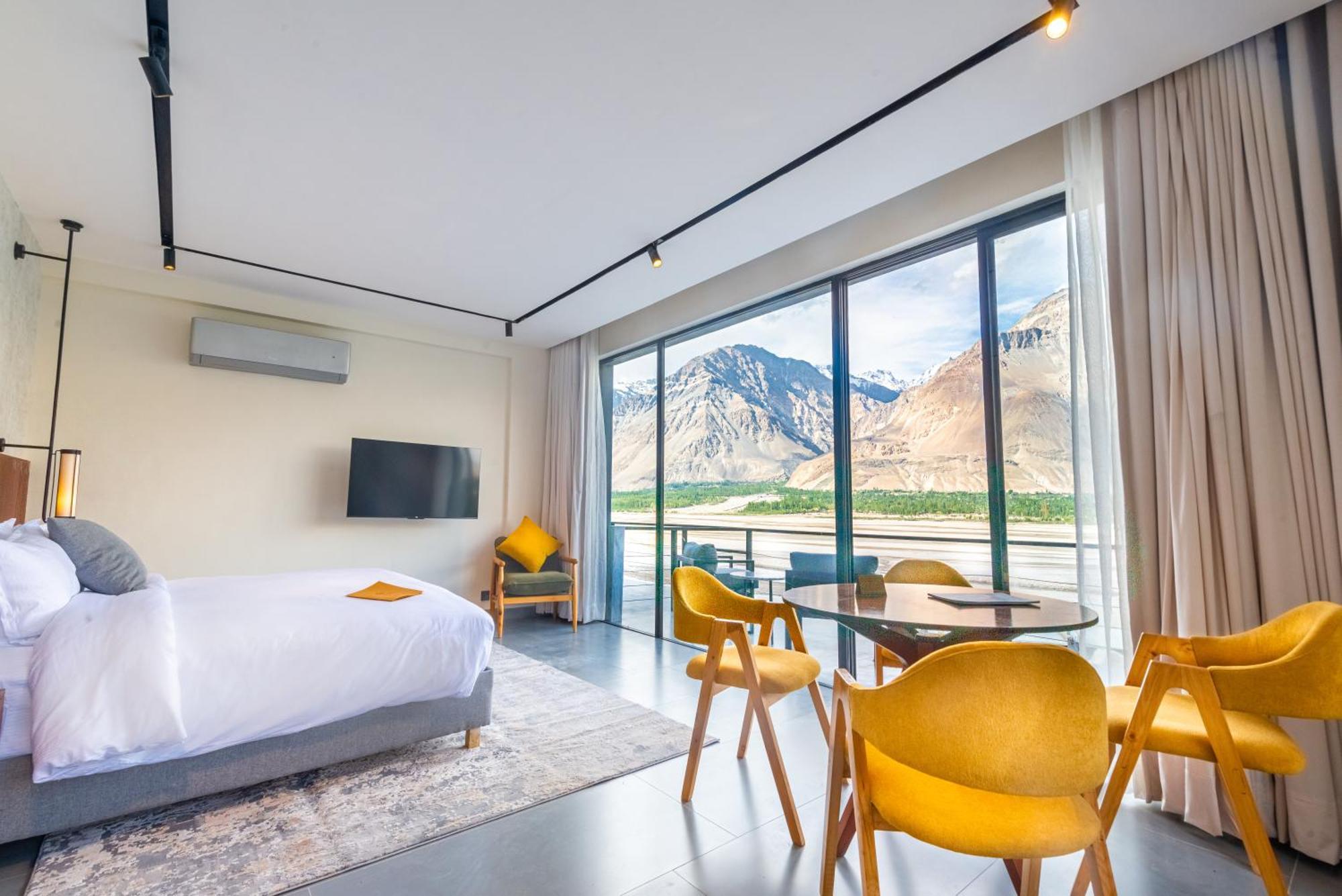 Suite with River View