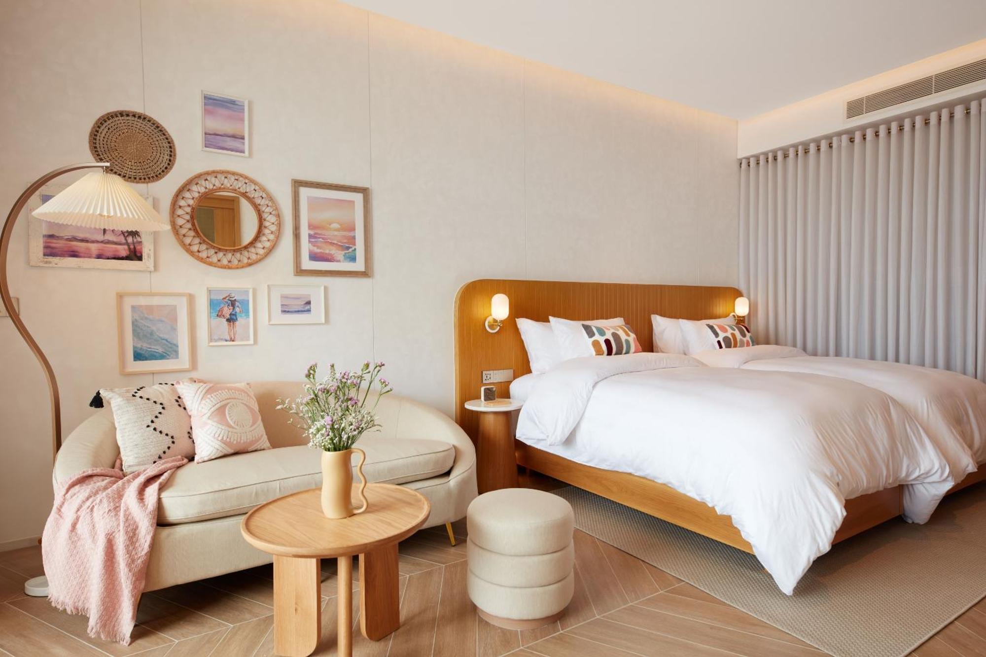 Deluxe Double or Twin Room with Sea View