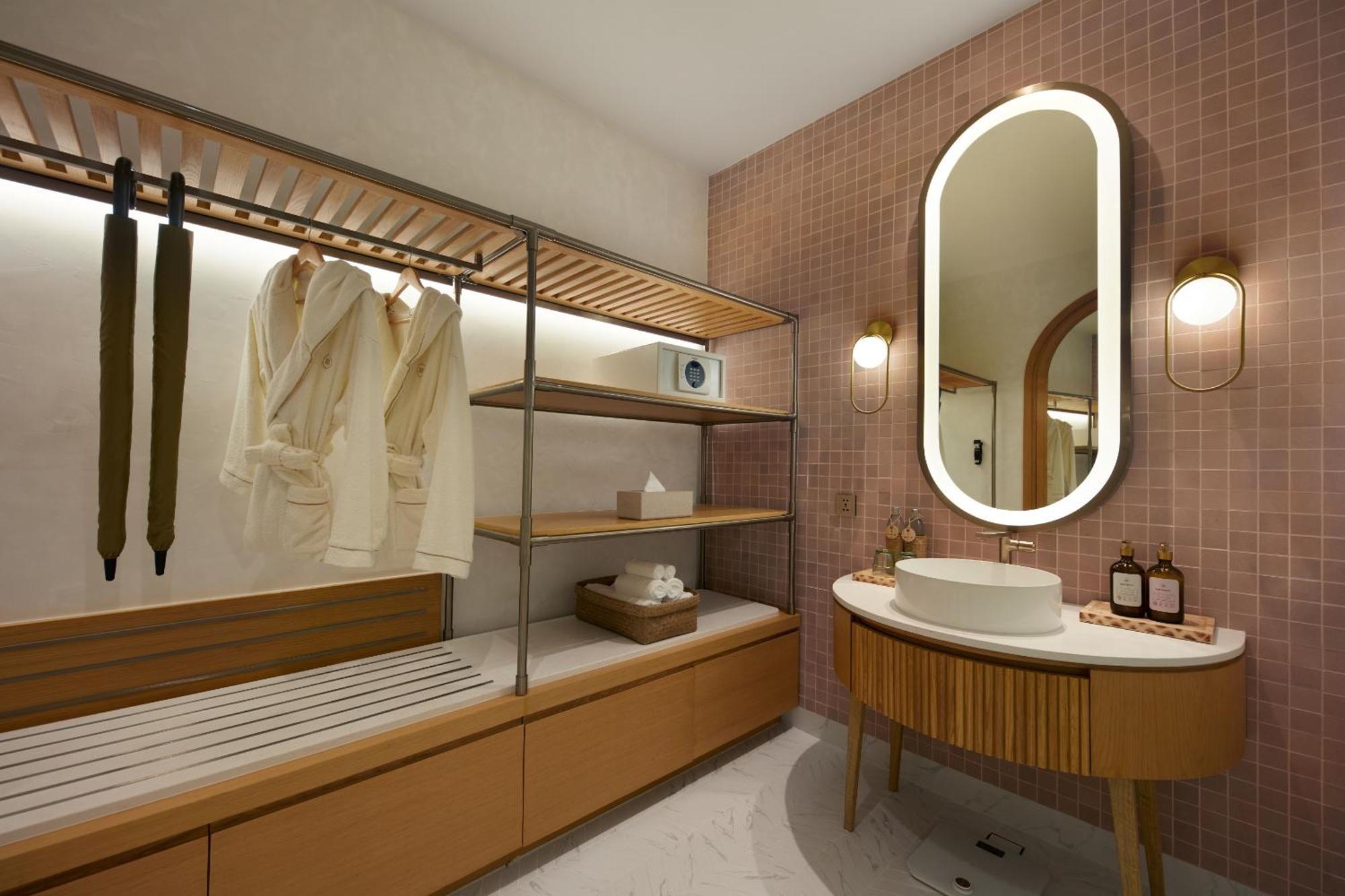 Superior Double or Twin Room with Pool View
