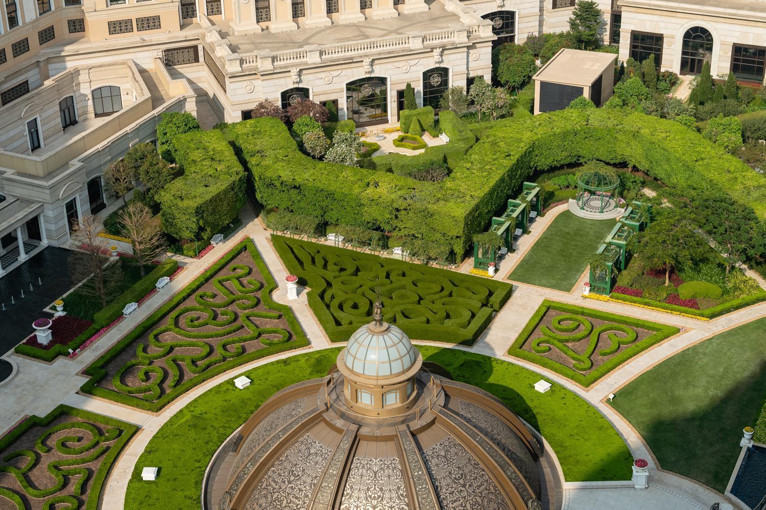 Deluxe Versace Queen (Garden View),1637676473:JPEG