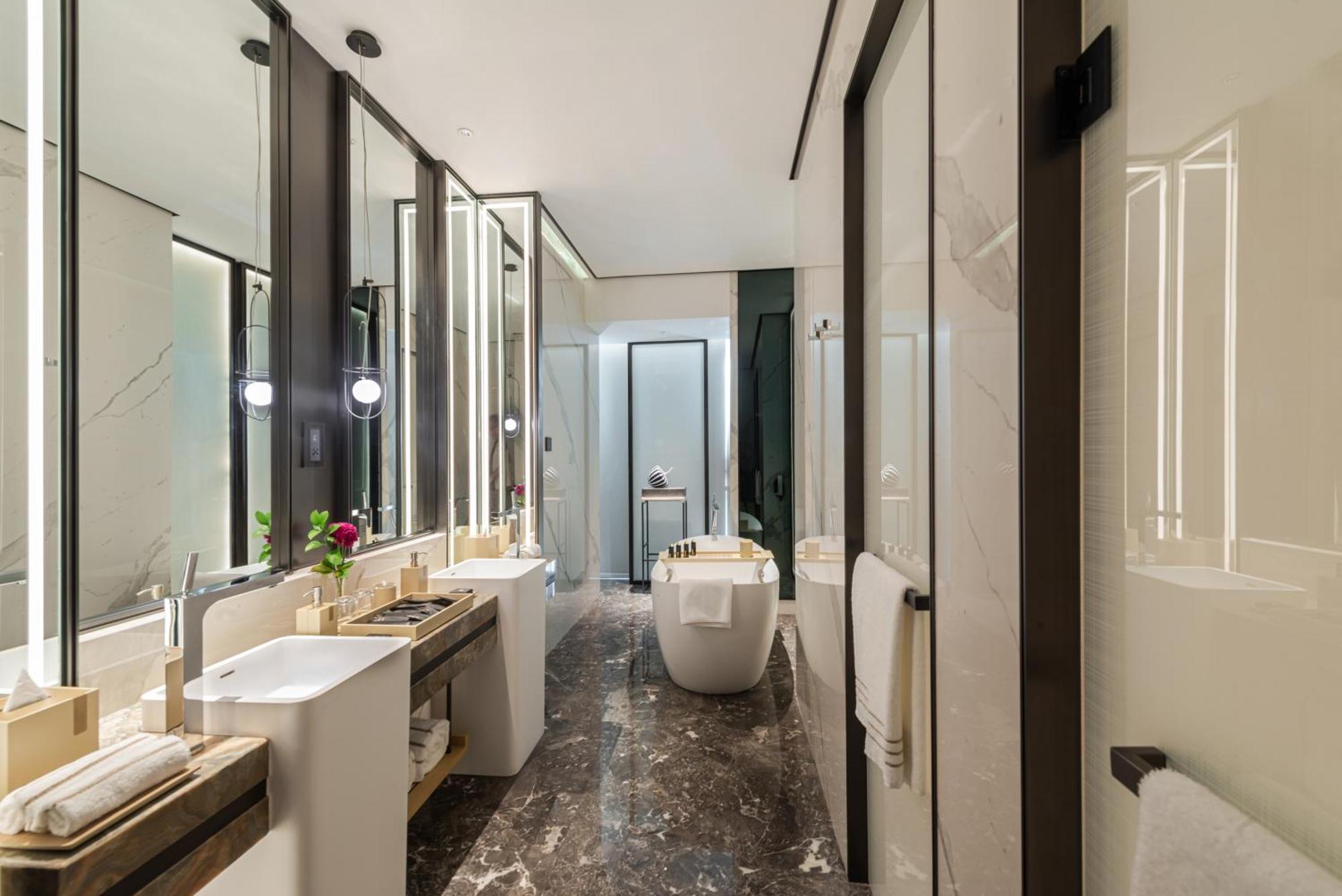 Premium Suite - Faisaliah Tower View