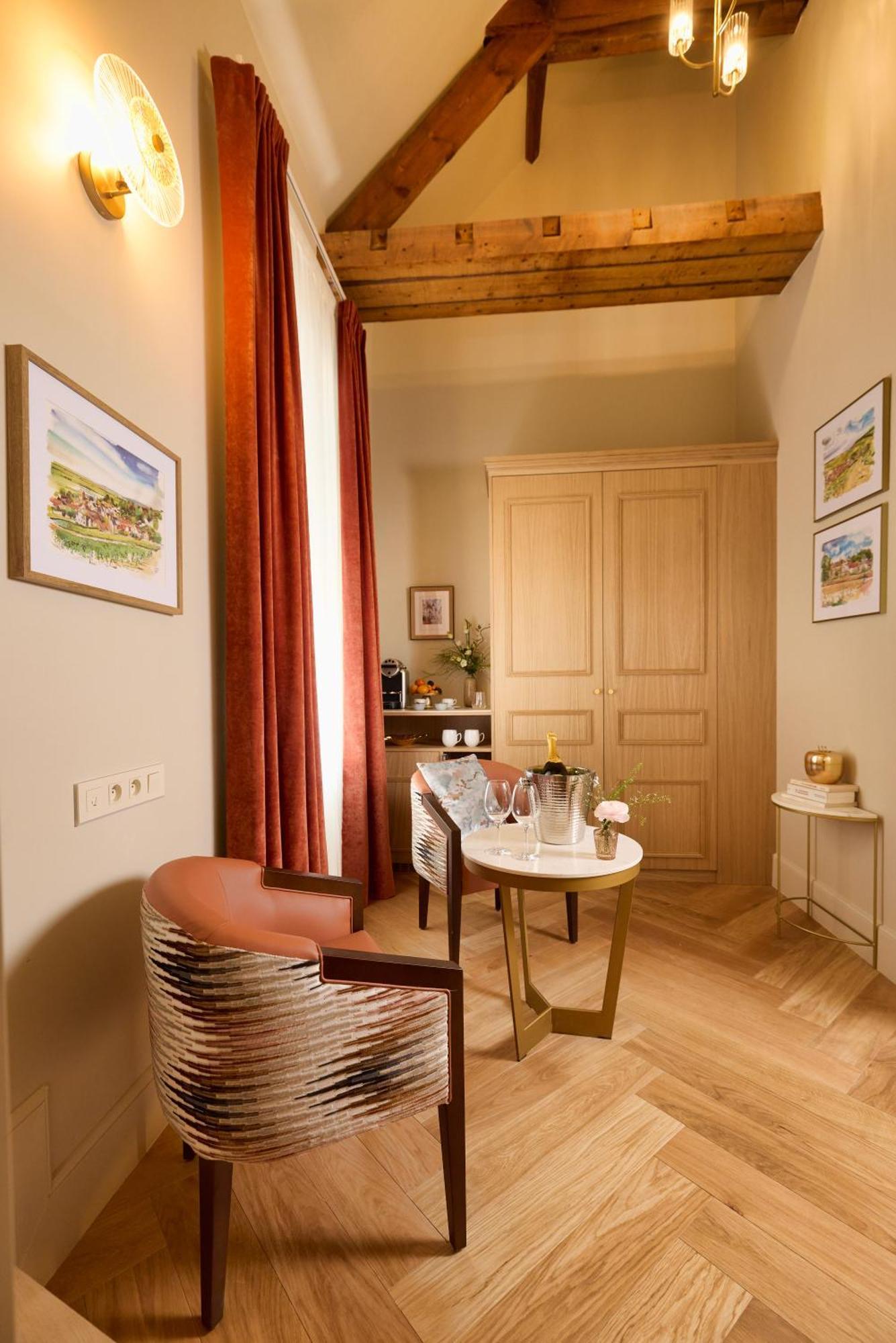 Queen Suite