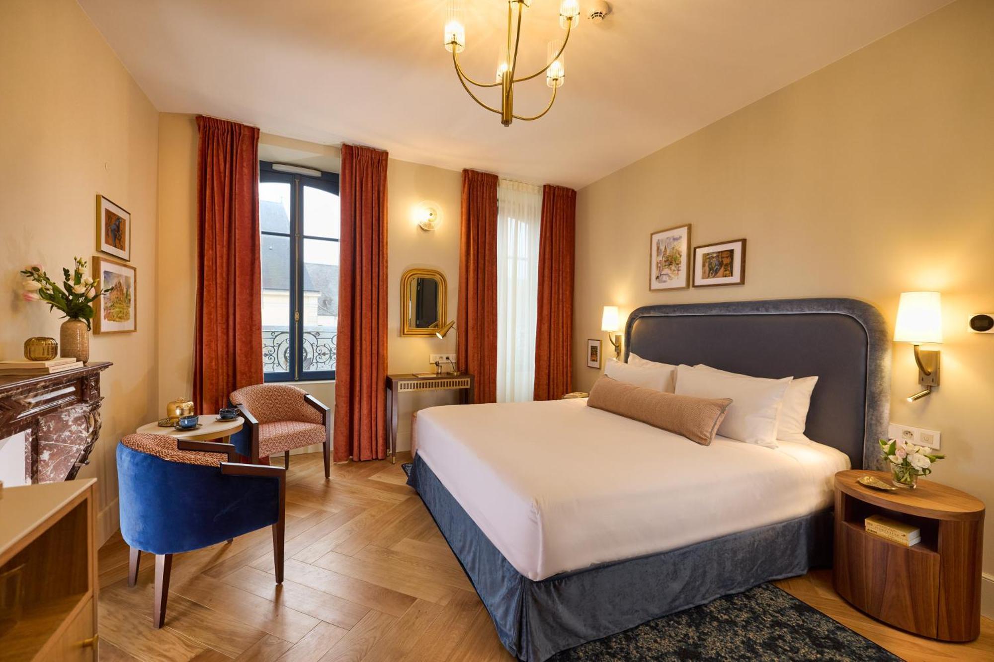 Superior King Room