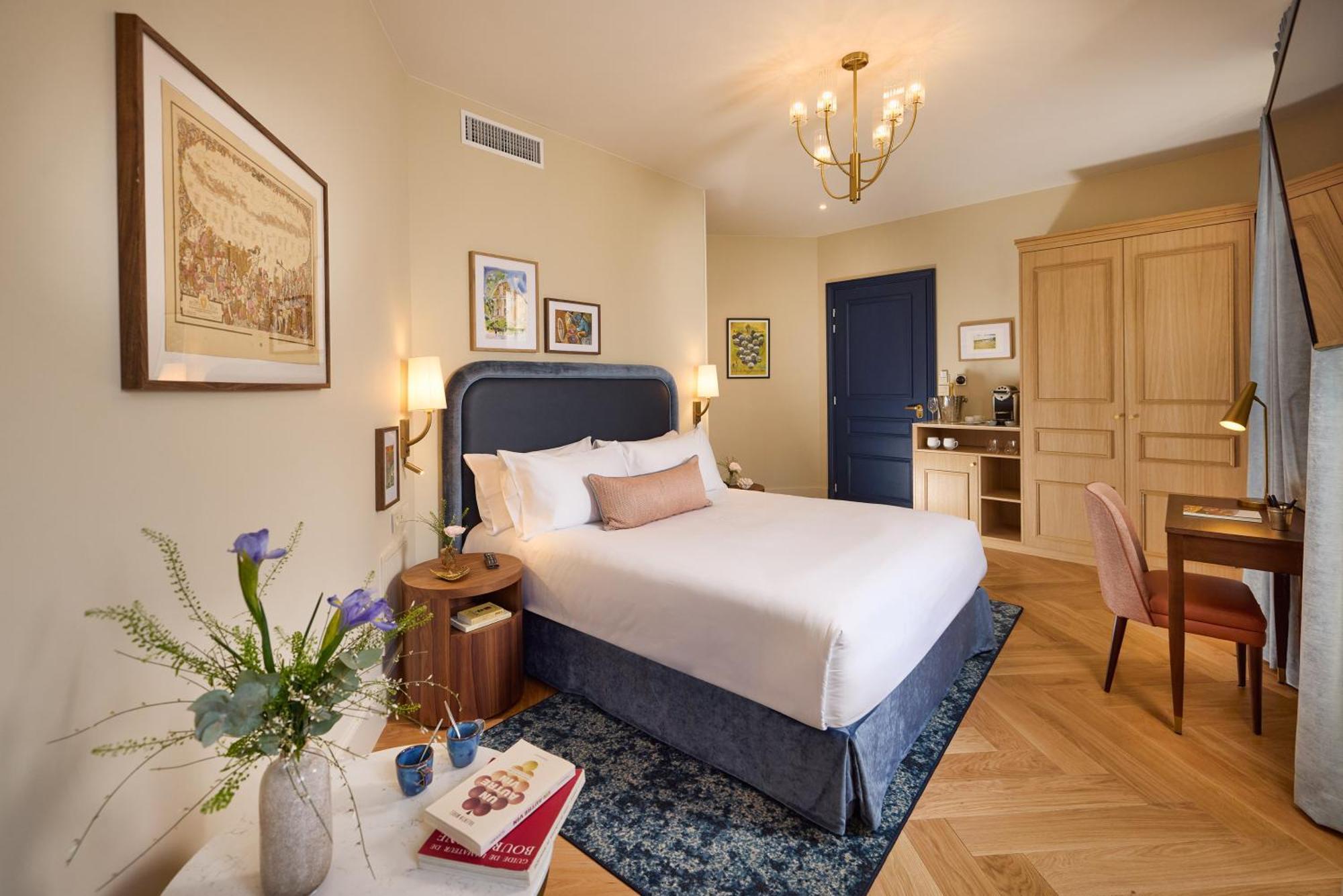Superior Queen Room