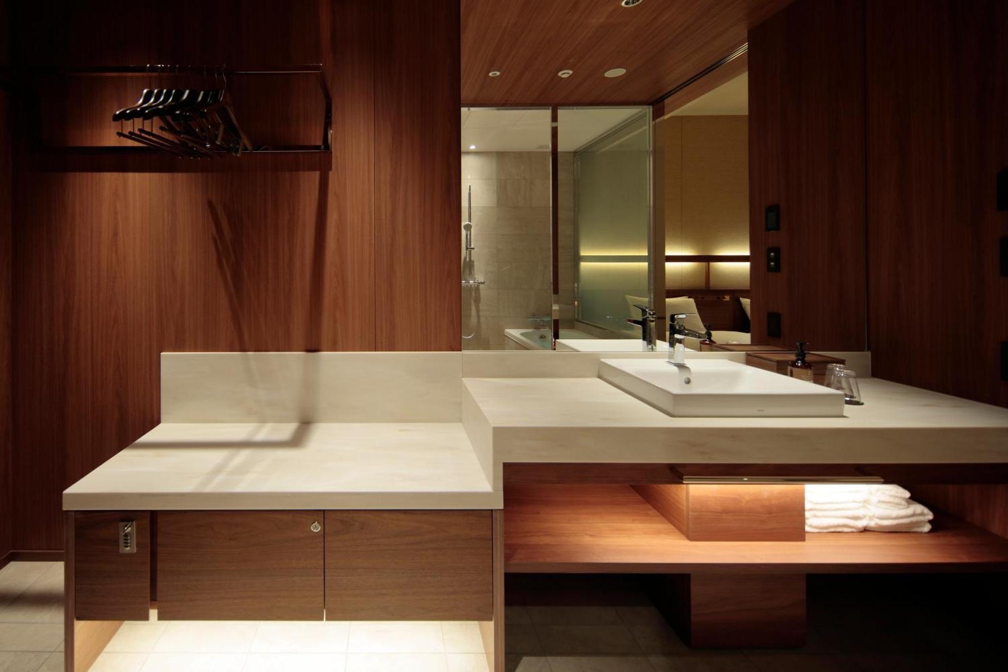 Executive Twin Room - High Floor - Non-Smoking