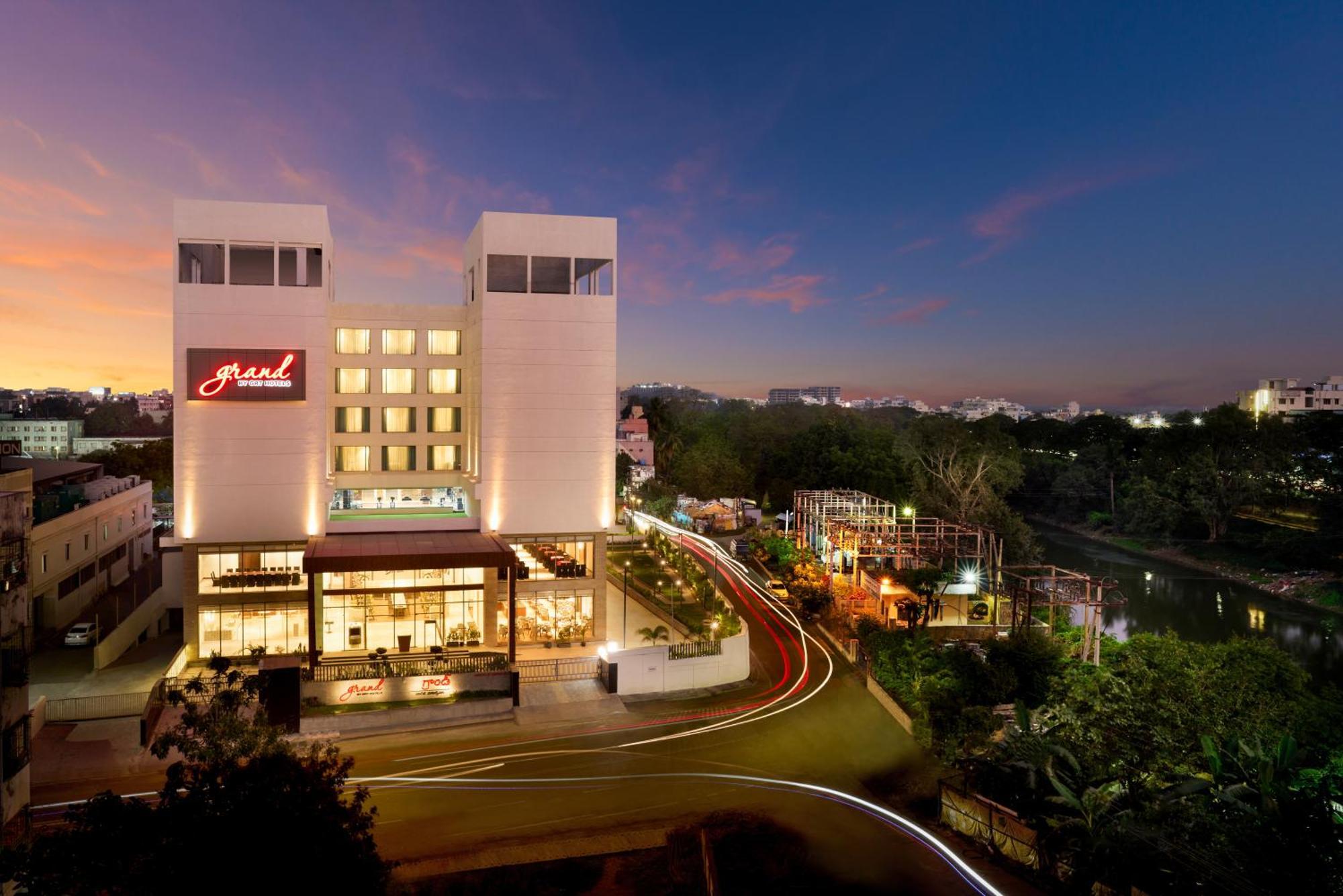 Grand Club King,1639447816:JPEG