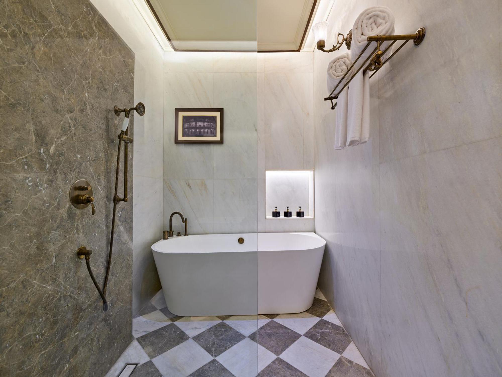 Heritage Terrace Room
