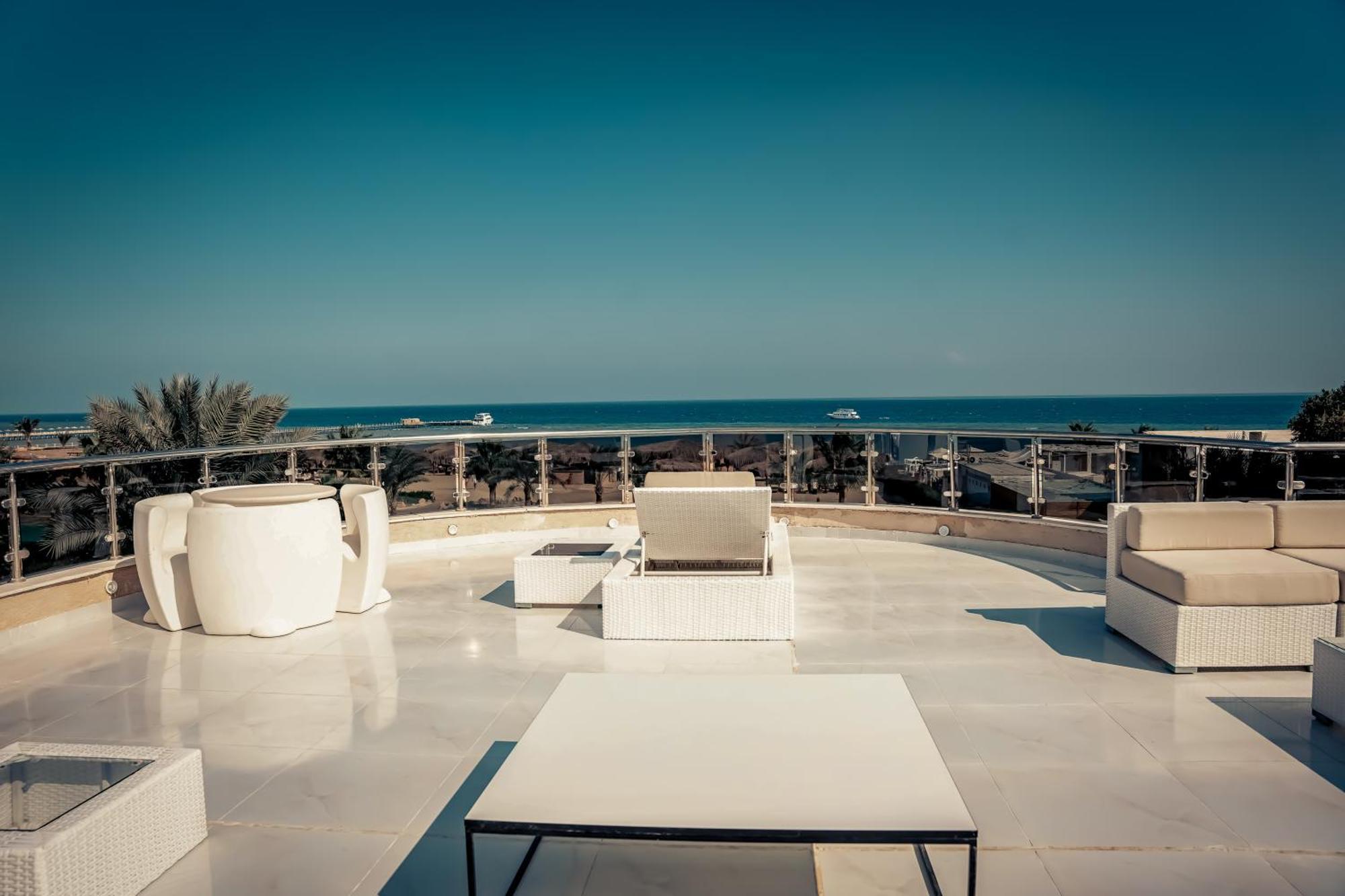 Villa with Private Pool,1641049197:JPEG