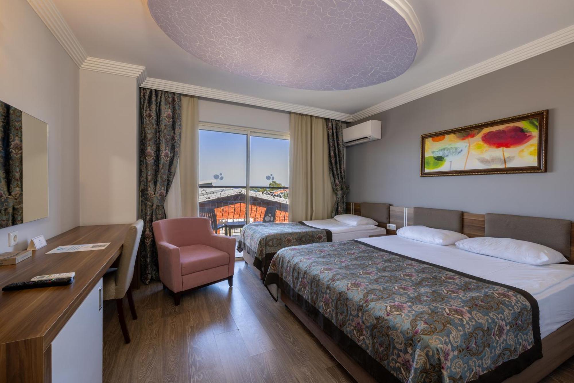 Standard Double or Twin Room with Sea View
