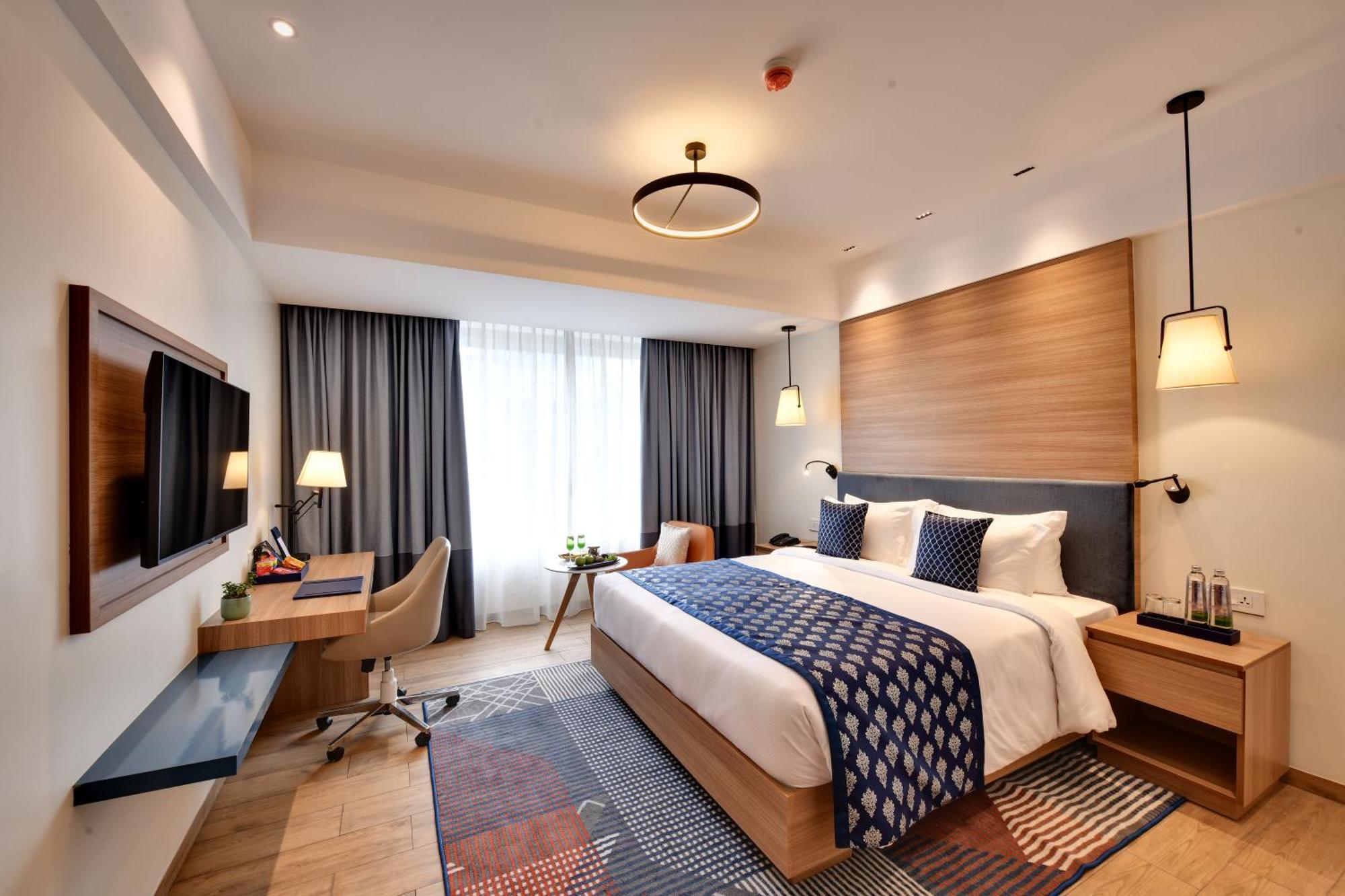 Superior King Room,1643069453:JPEG