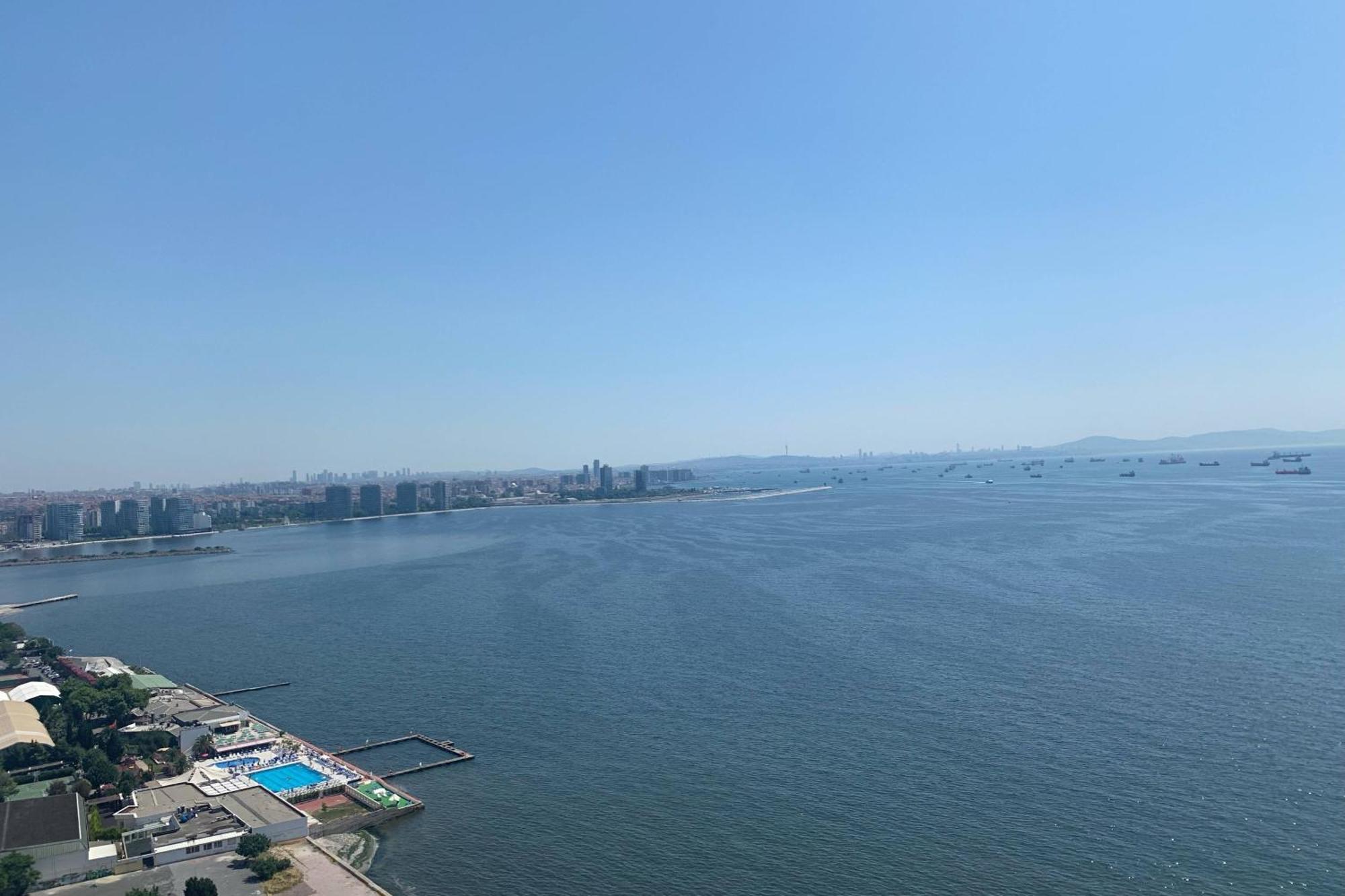Presidential Suite, Club lounge access, 1 King, Sea view
