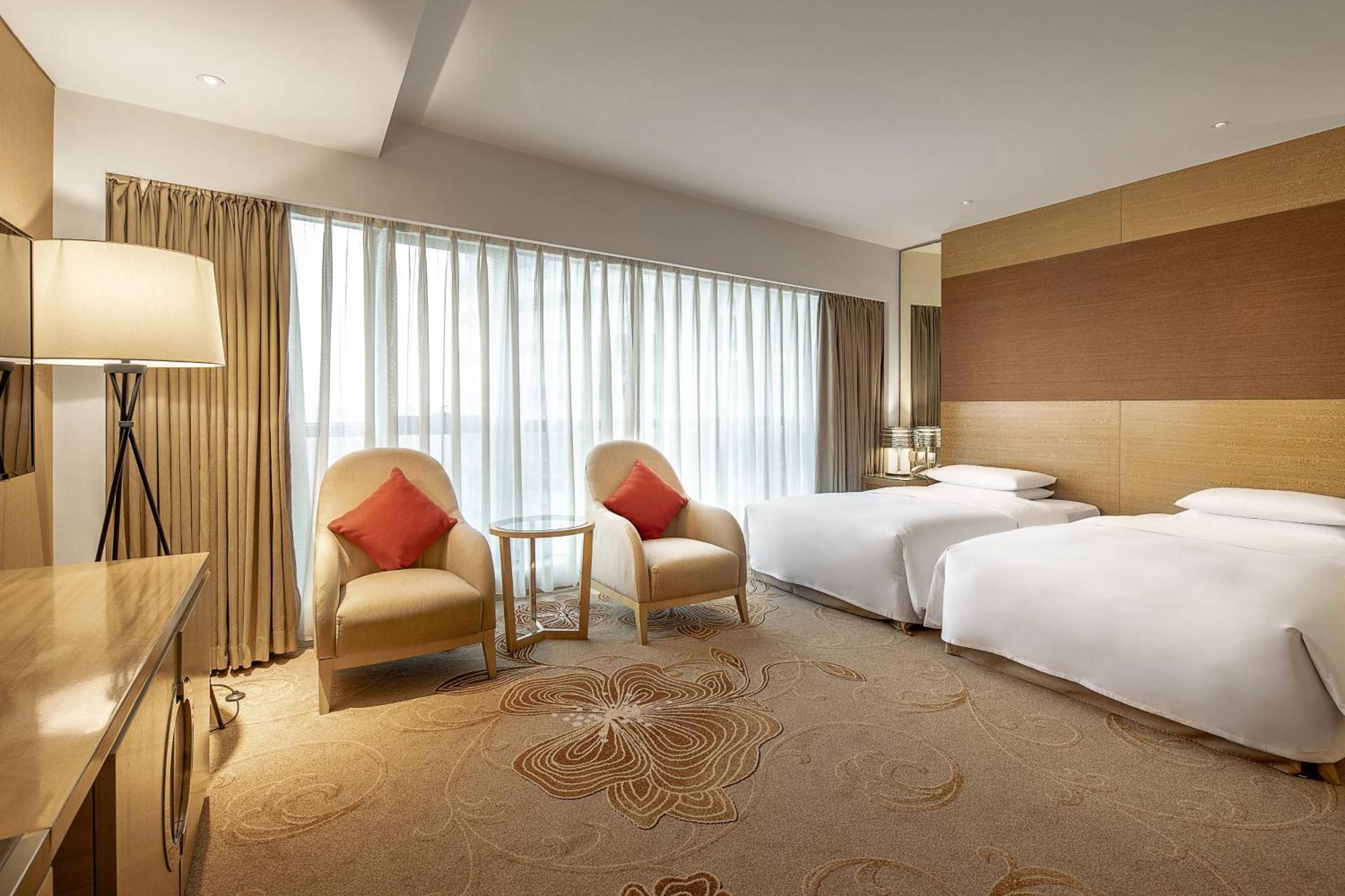 Twin Room with City View