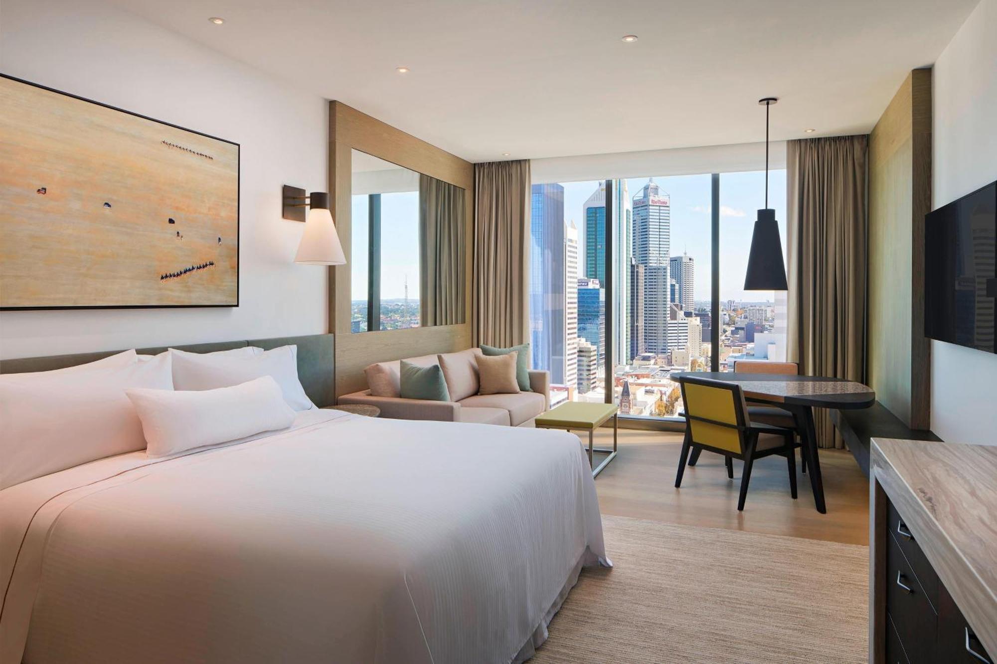 Premier King Room with City View - High Floor