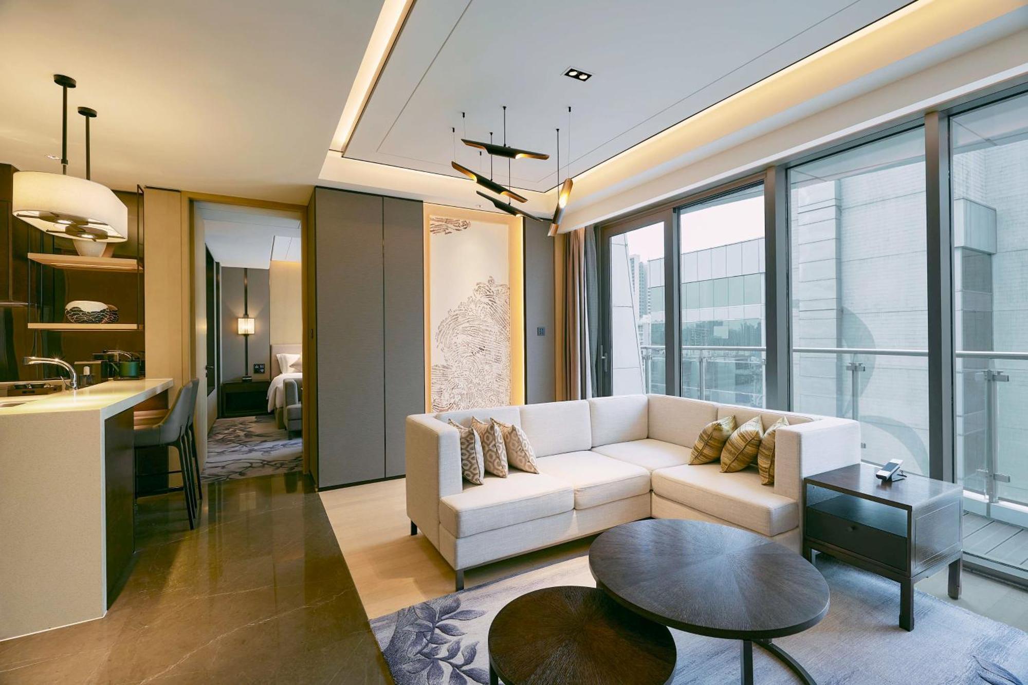 Grand Deluxe 1 Bedroom Suite