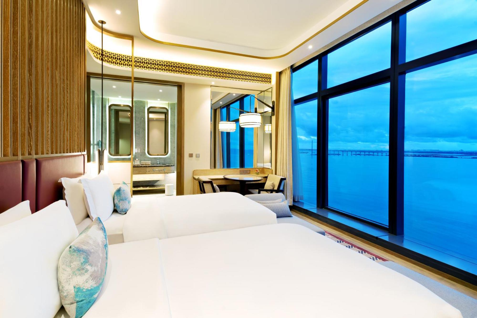 Signature Seaview Twin