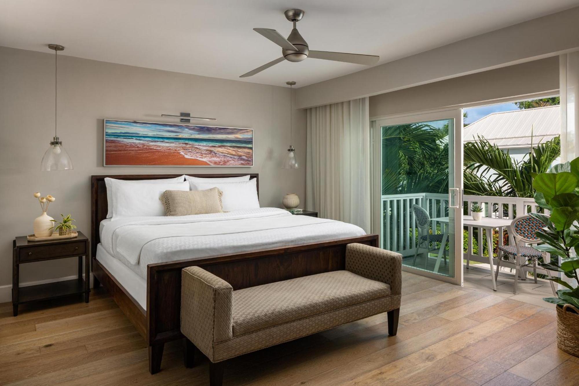 Island Village Honeymoon Luxury Villa Room