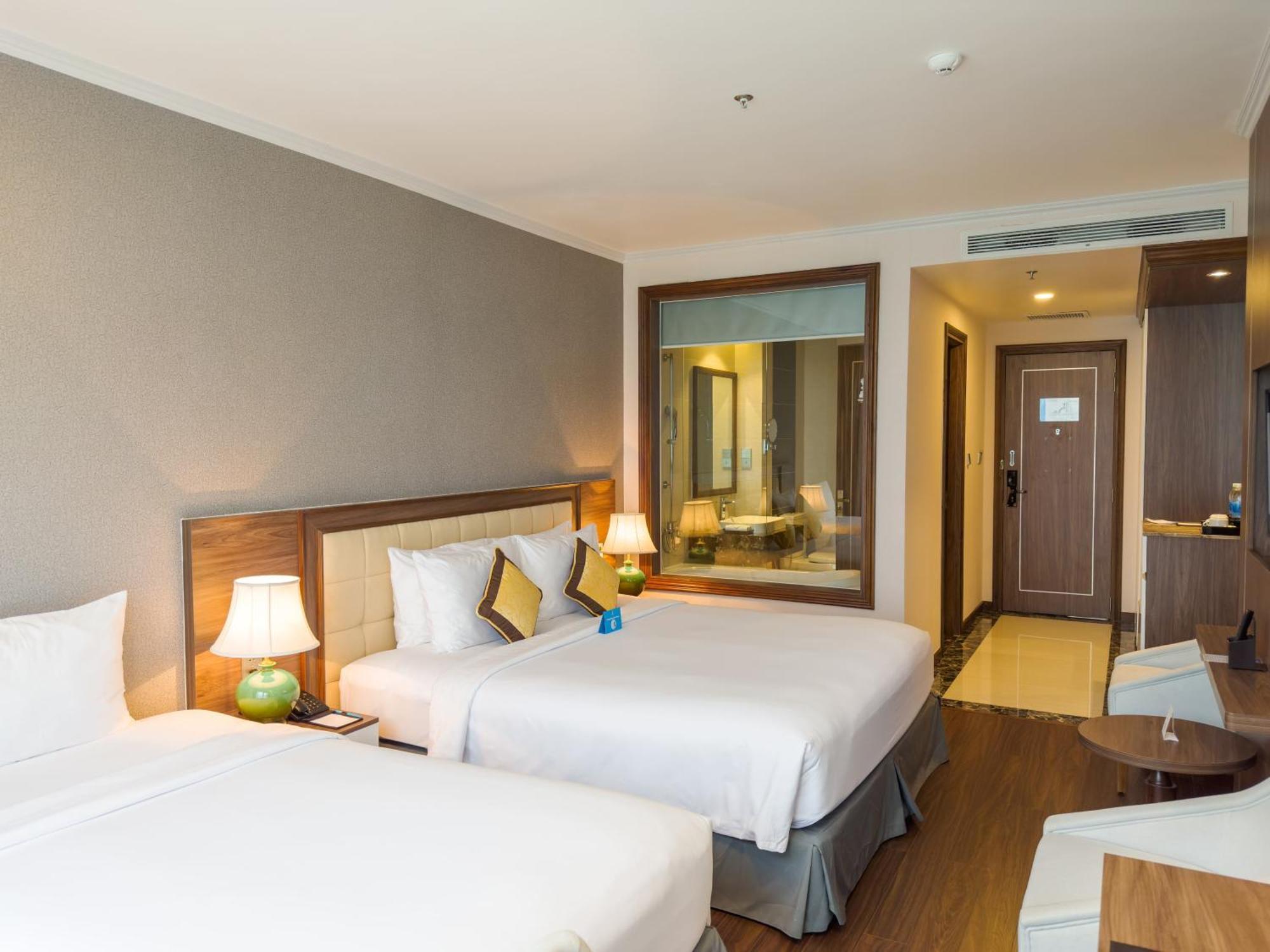 Deluxe Triple Room with Sea View