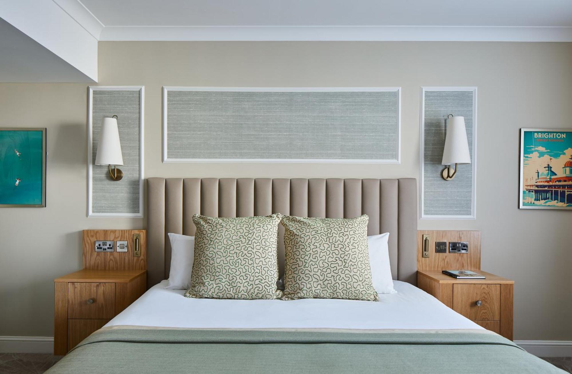 Superior Family Room,1649876625:JPEG