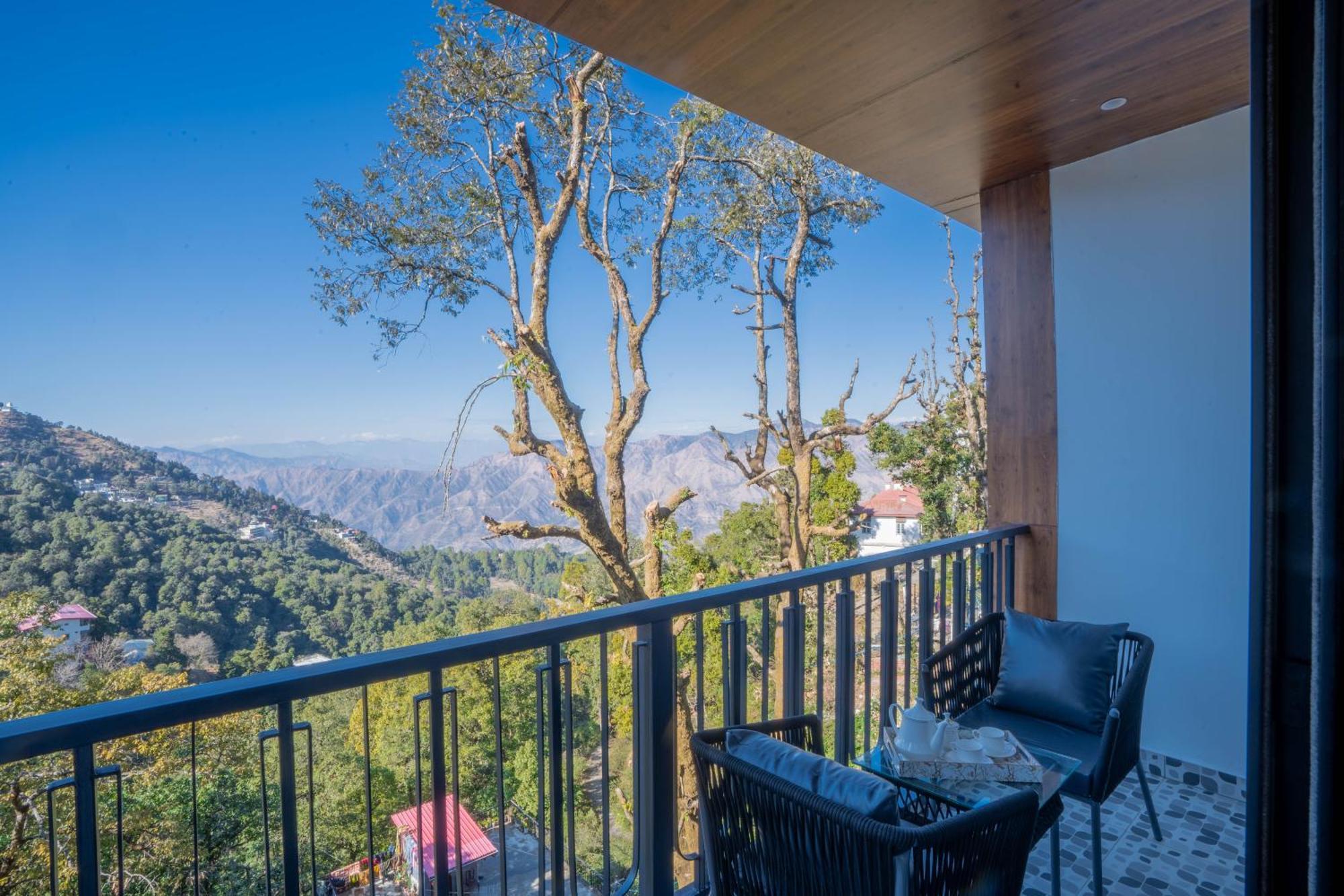 Junior Suite with Balcony,1651292347:JPEG