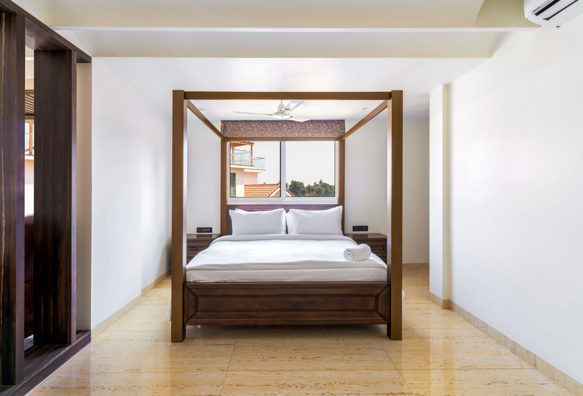 Casa Vista with Living Room and Balcony