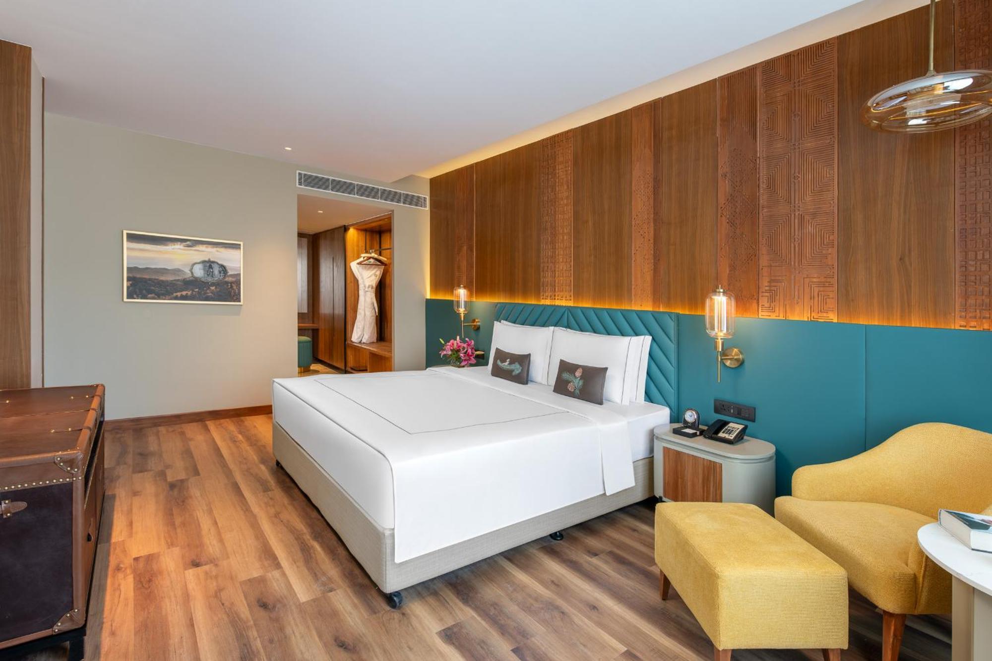 Luxury Suite with 10% discount on food, beverages and spa