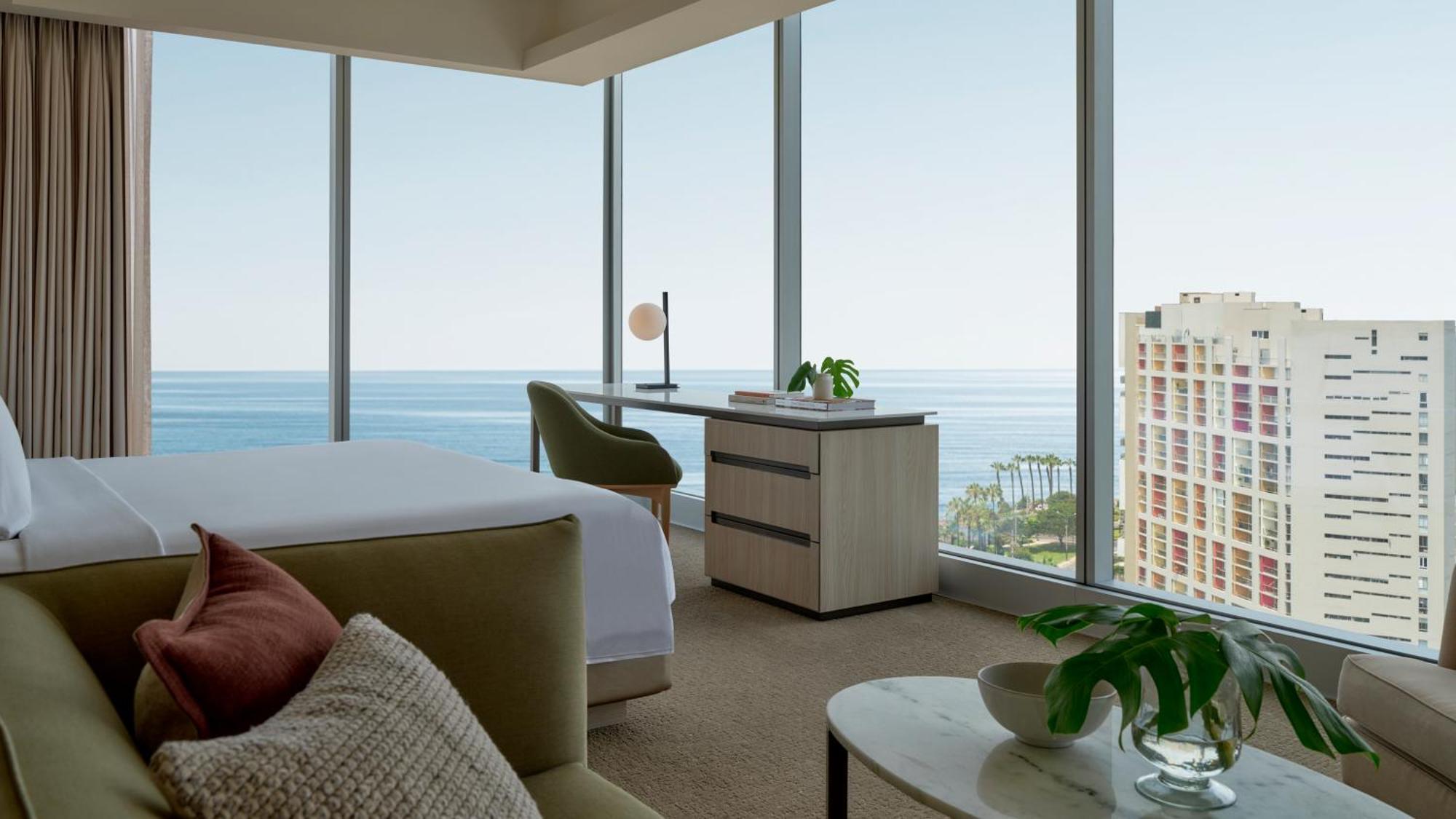 King Suite with City View