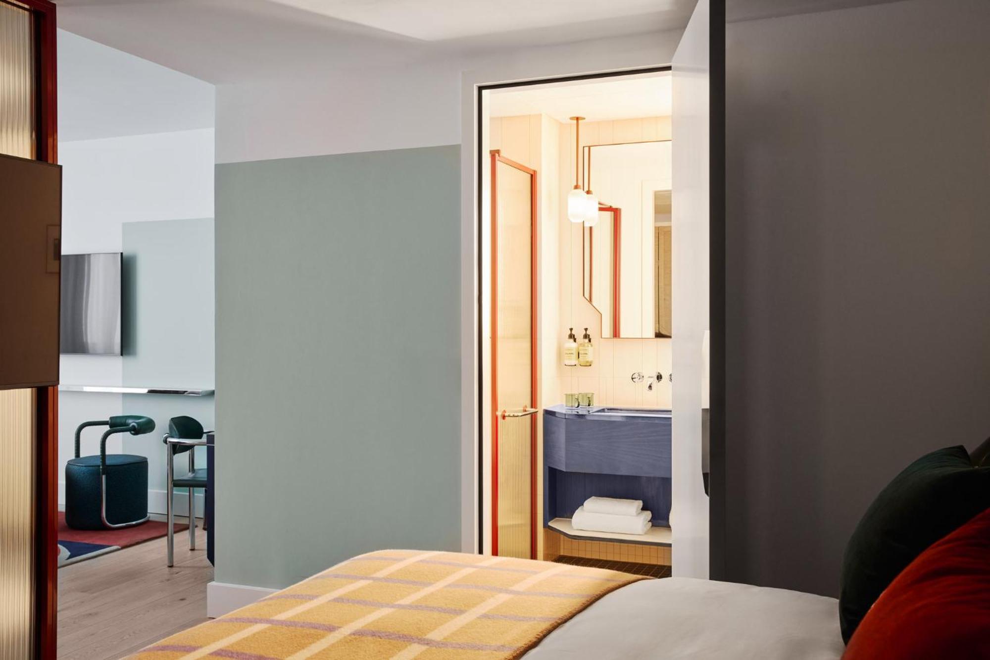 King Studio Suite
