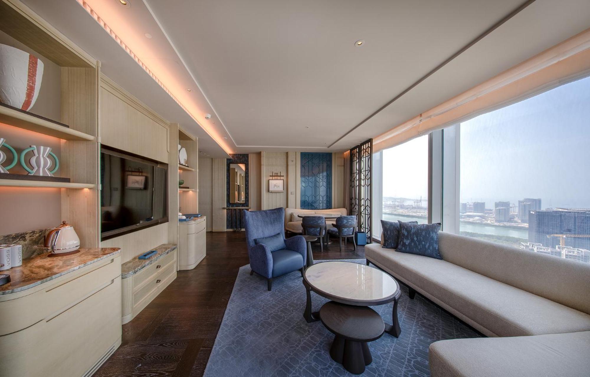St. Regis King Suite