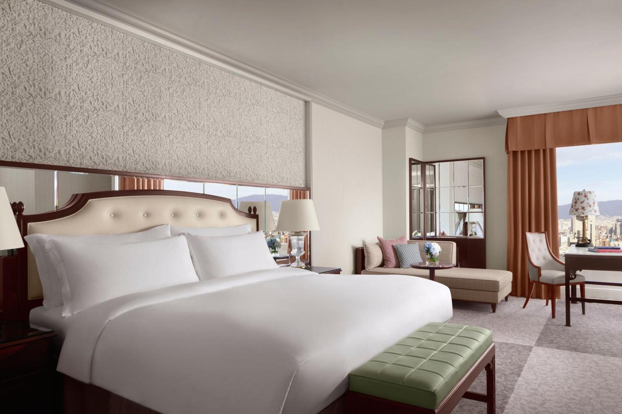Club Deluxe Room Club level Guest room 1 King City view,1629899606:JPEG