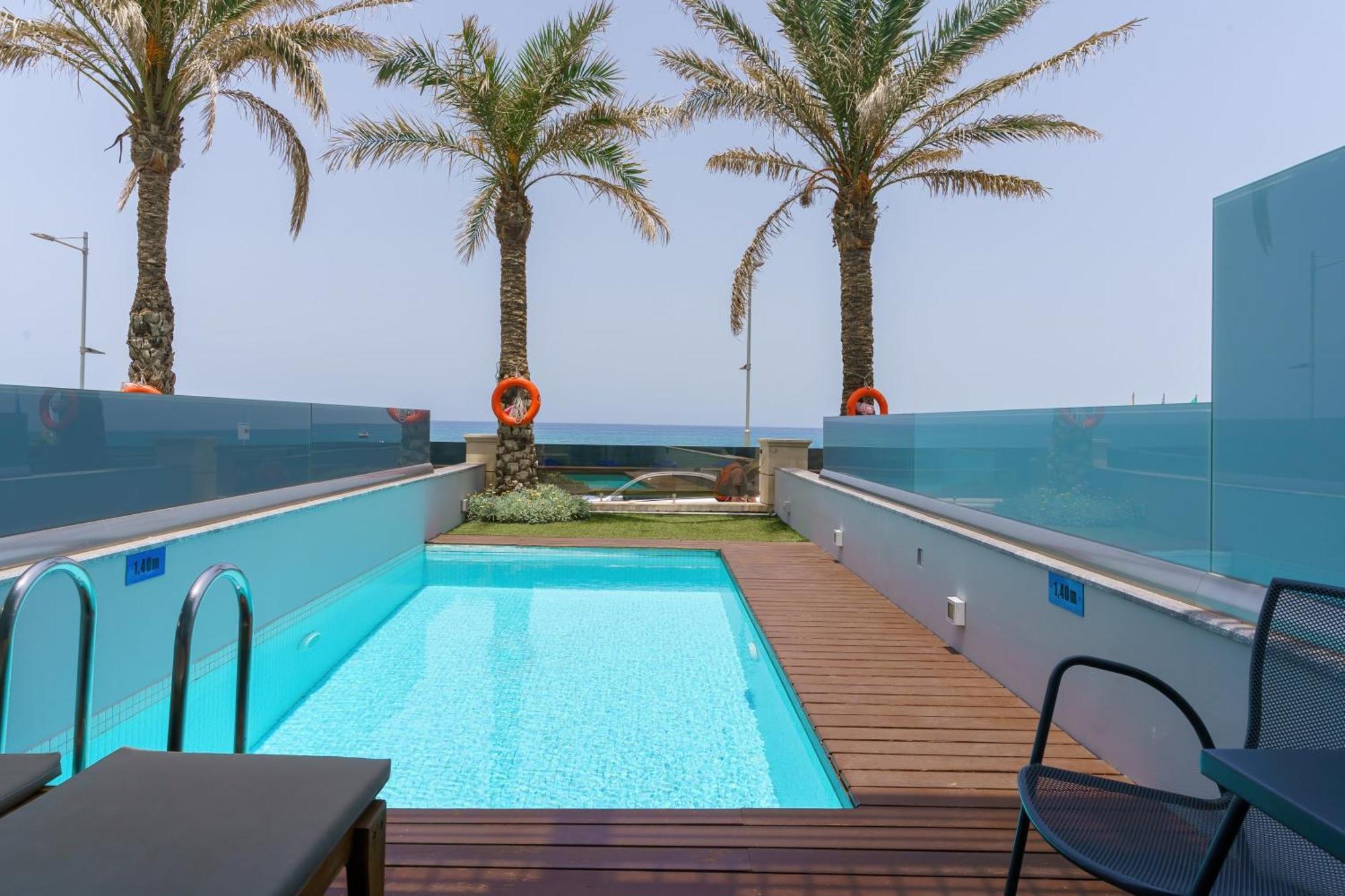 Superior Room with Private Pool & Sea View