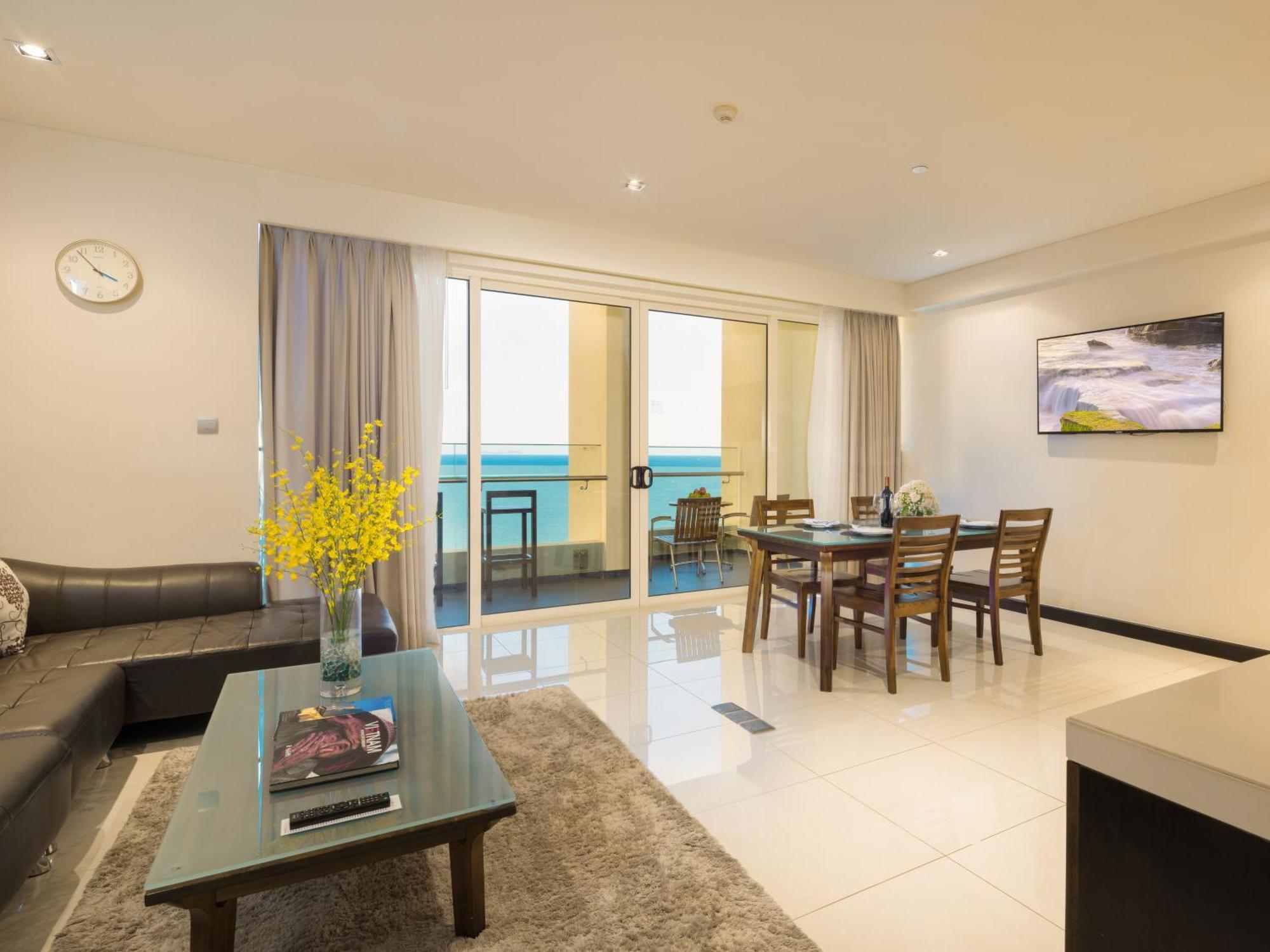 One Bedroom Premier Suite