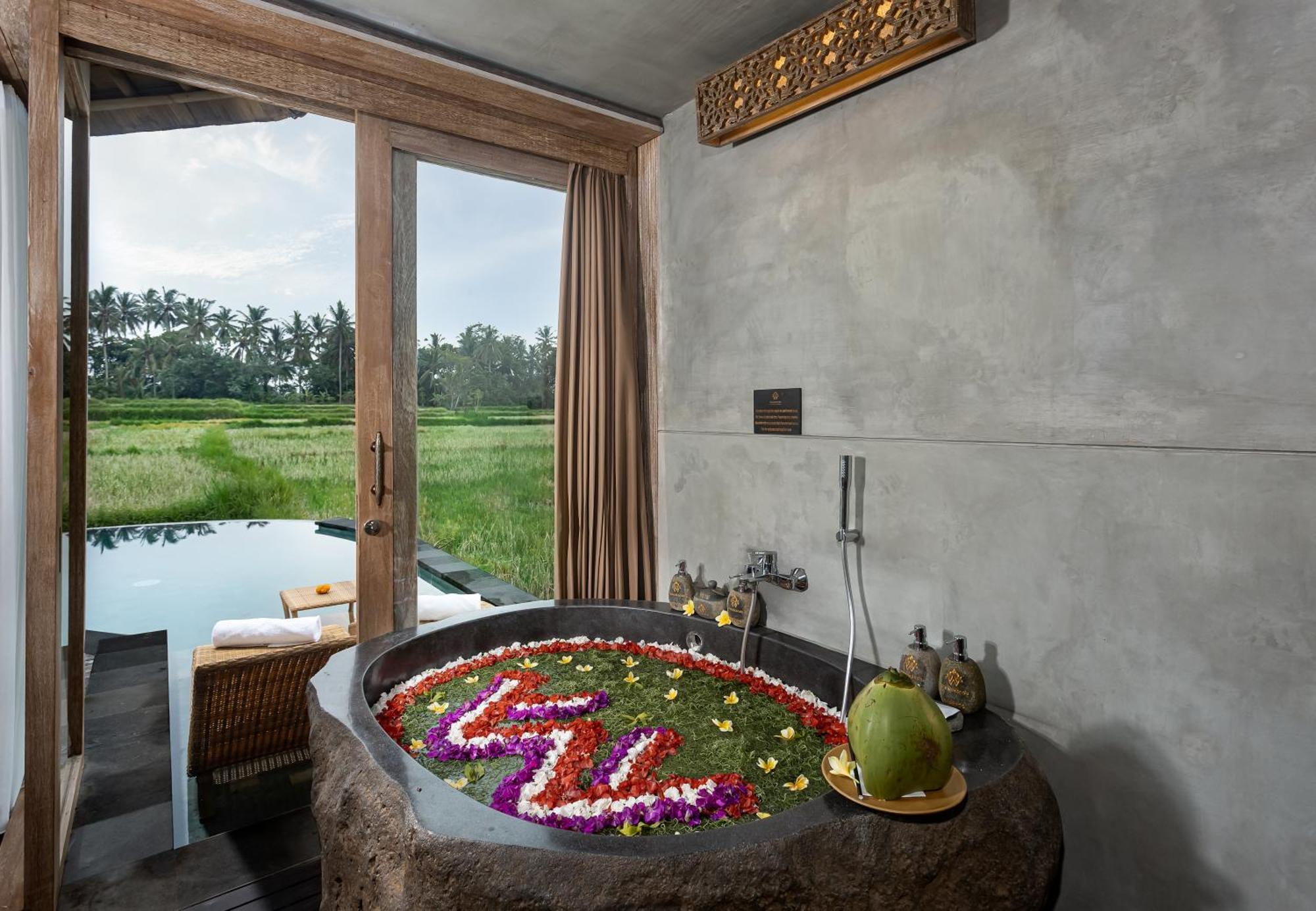 Authentic One Bedroom Pool Villa One-Time Floating Benefits,1739658616:JPEG