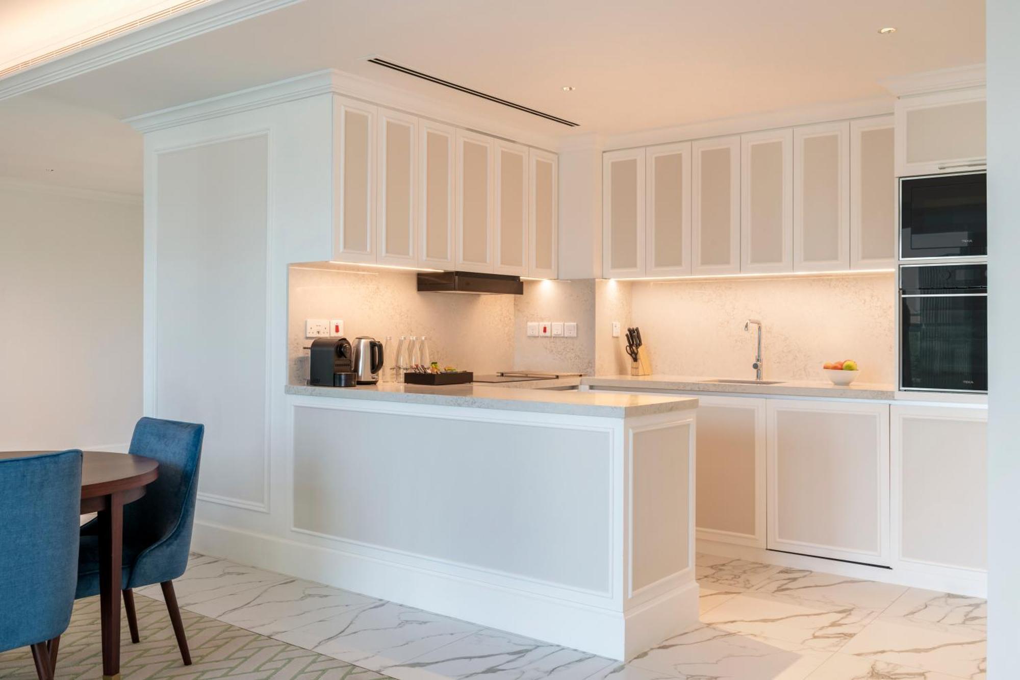 Deluxe One Bedroom Apartment