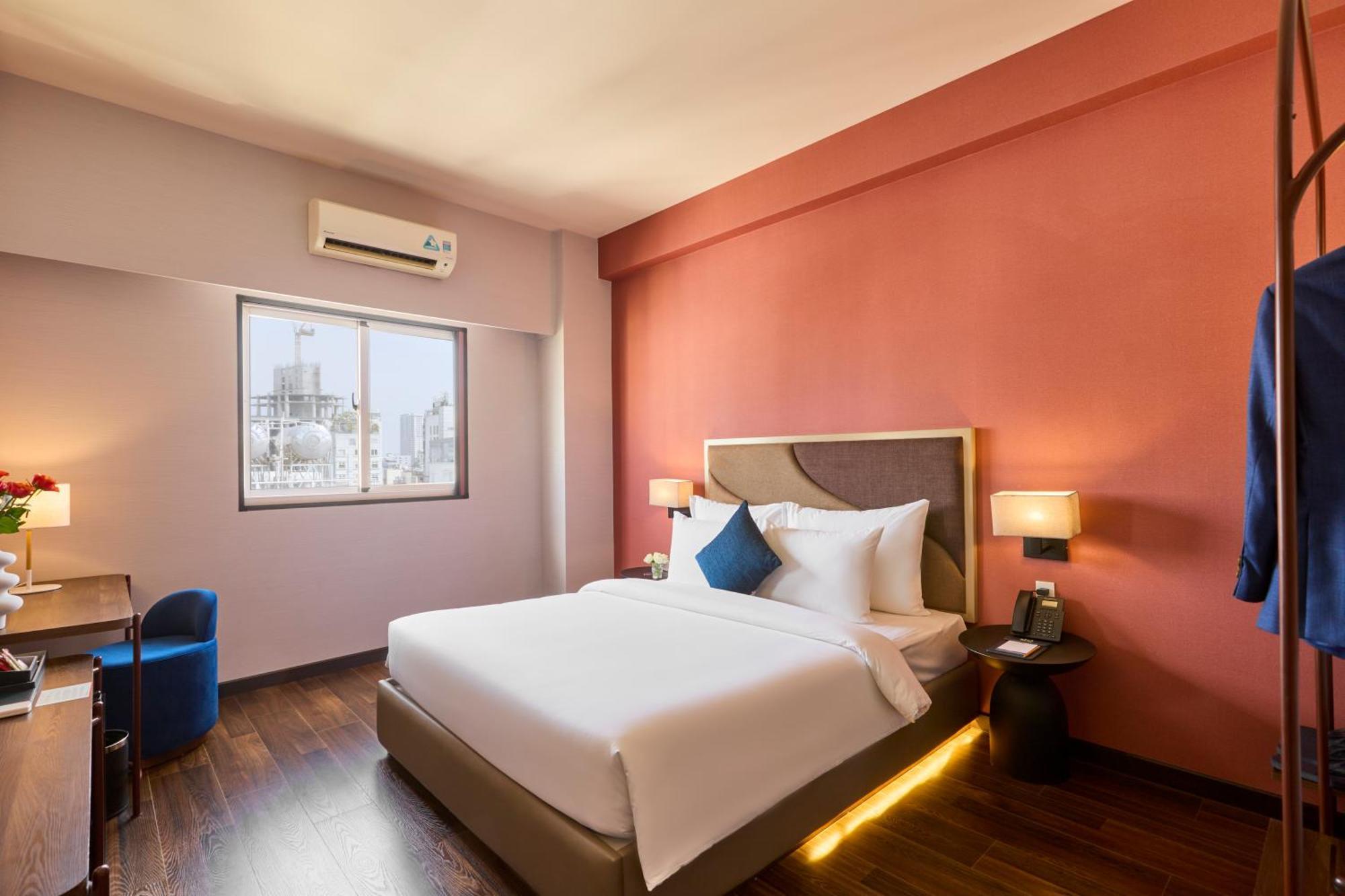 Premier Double With Window with free daily minibar