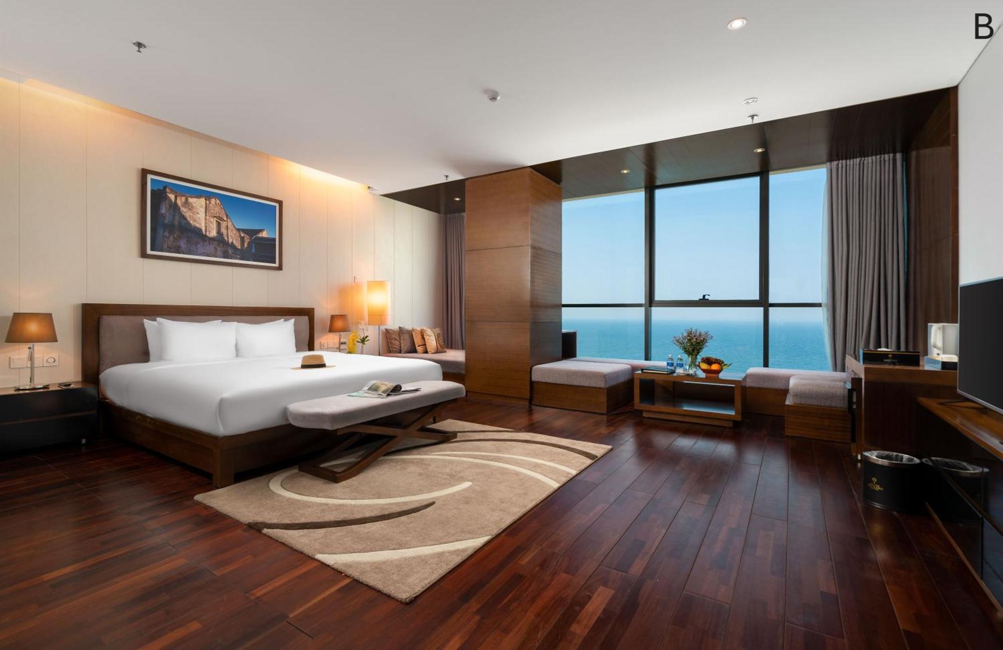 Premier Deluxe Room,1667444634:JPEG
