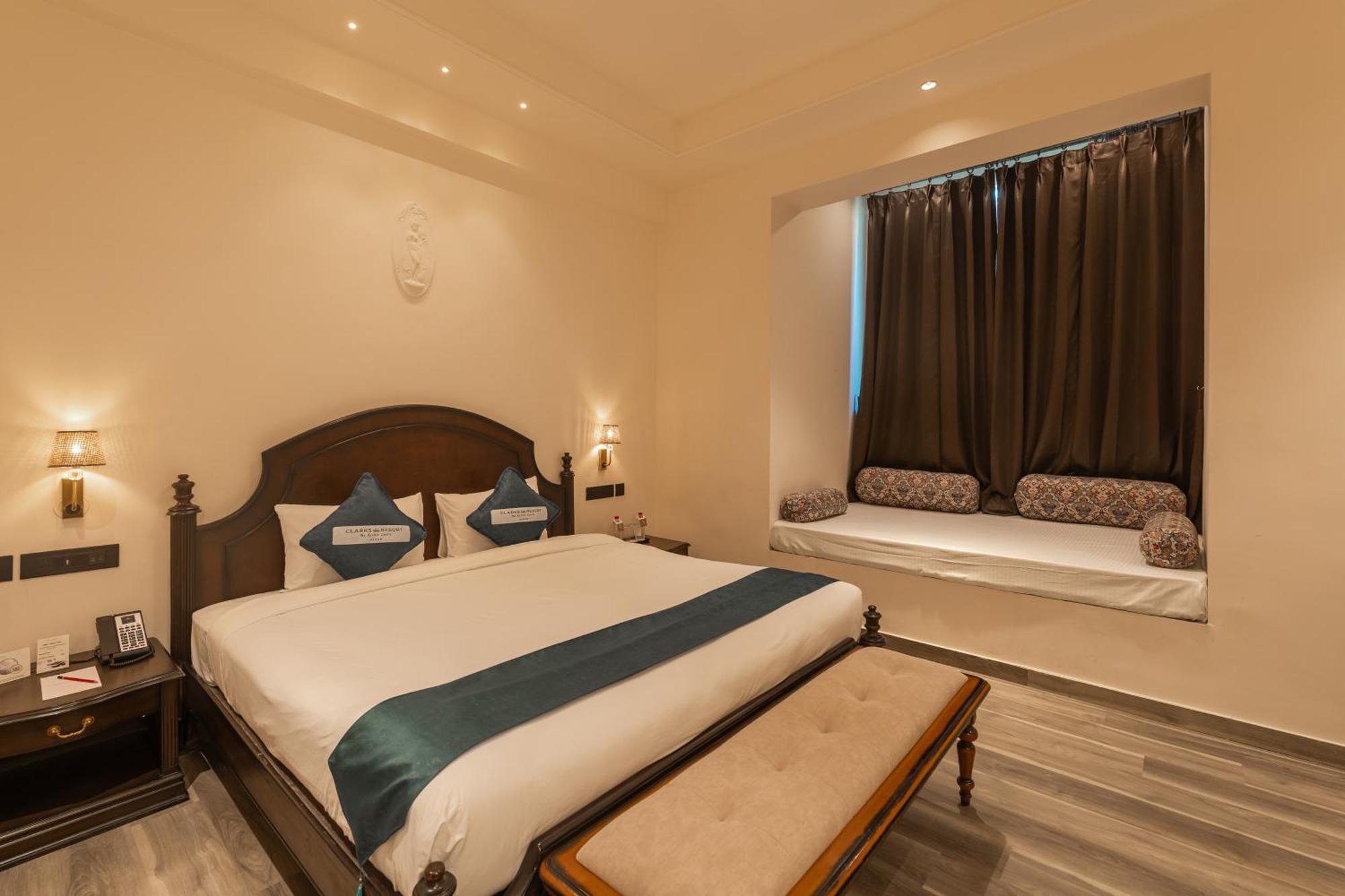 Deluxe Double Room: 10% off on Food & Beverage services, Guaranteed Early check-in & Late check-out
