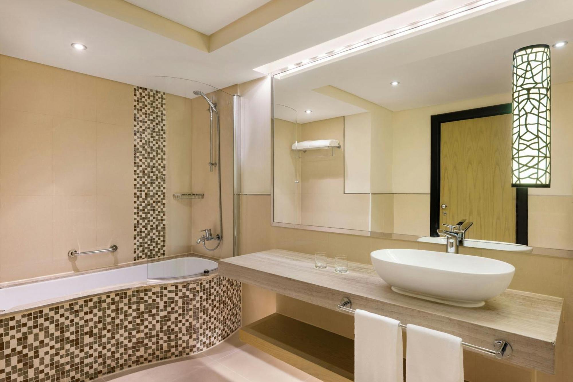 Grand Superior King Room - Guaranteed 3pm Late Check Out and 20% Discount on F&B (applicable only on weekdays)