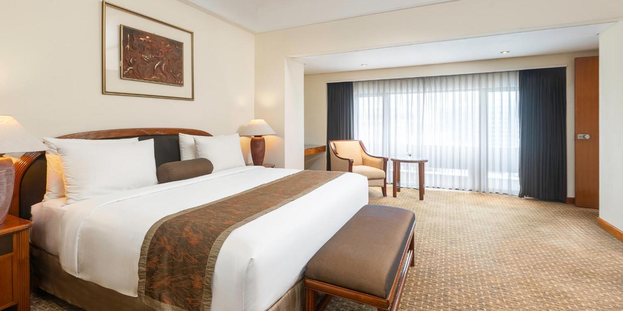 Executive Suite,1668066336:JPEG