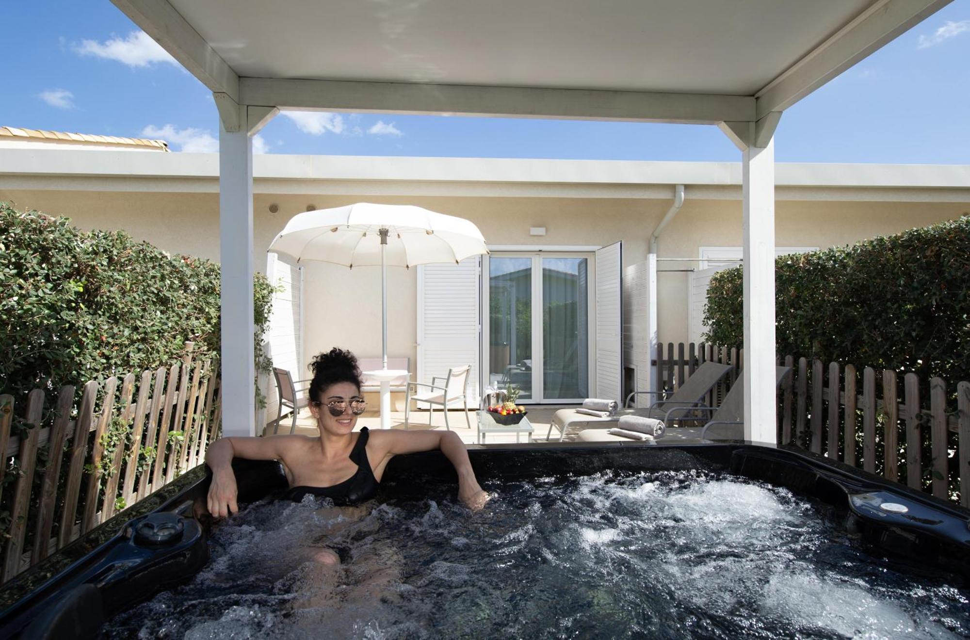 Suite with Hot Tub - Separate Building