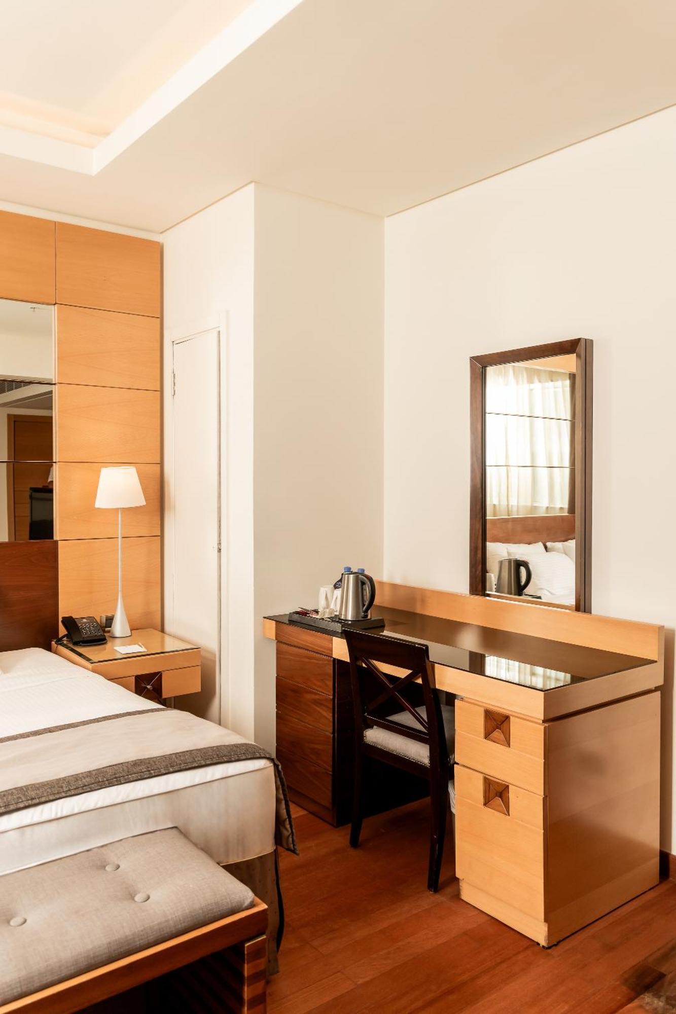 Junior Suite,1669827239:JPEG