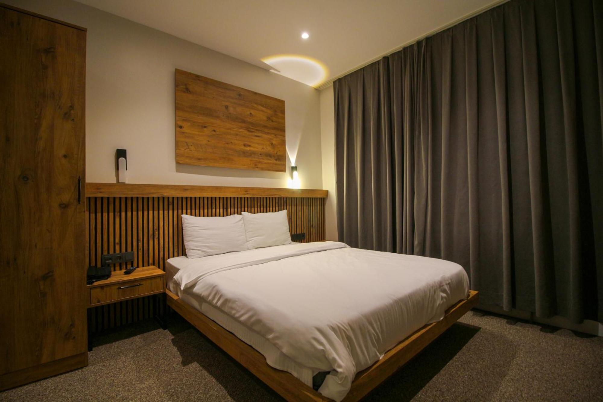 Standard Double Room,1669970417:JPEG