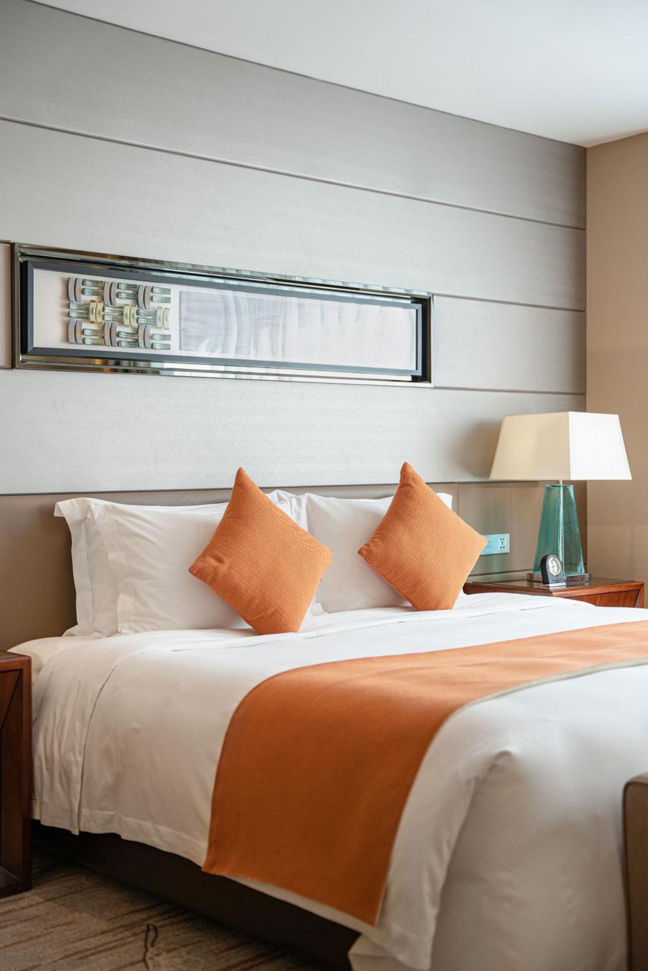 Swiss Select King Room with Sofa Bed
