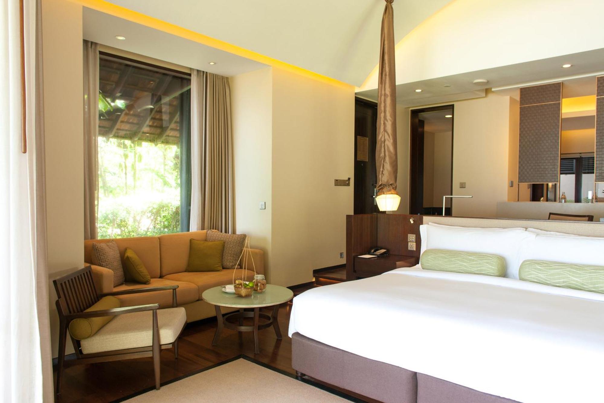 Tropical Pool, Villa, 1 King, Sofa bed