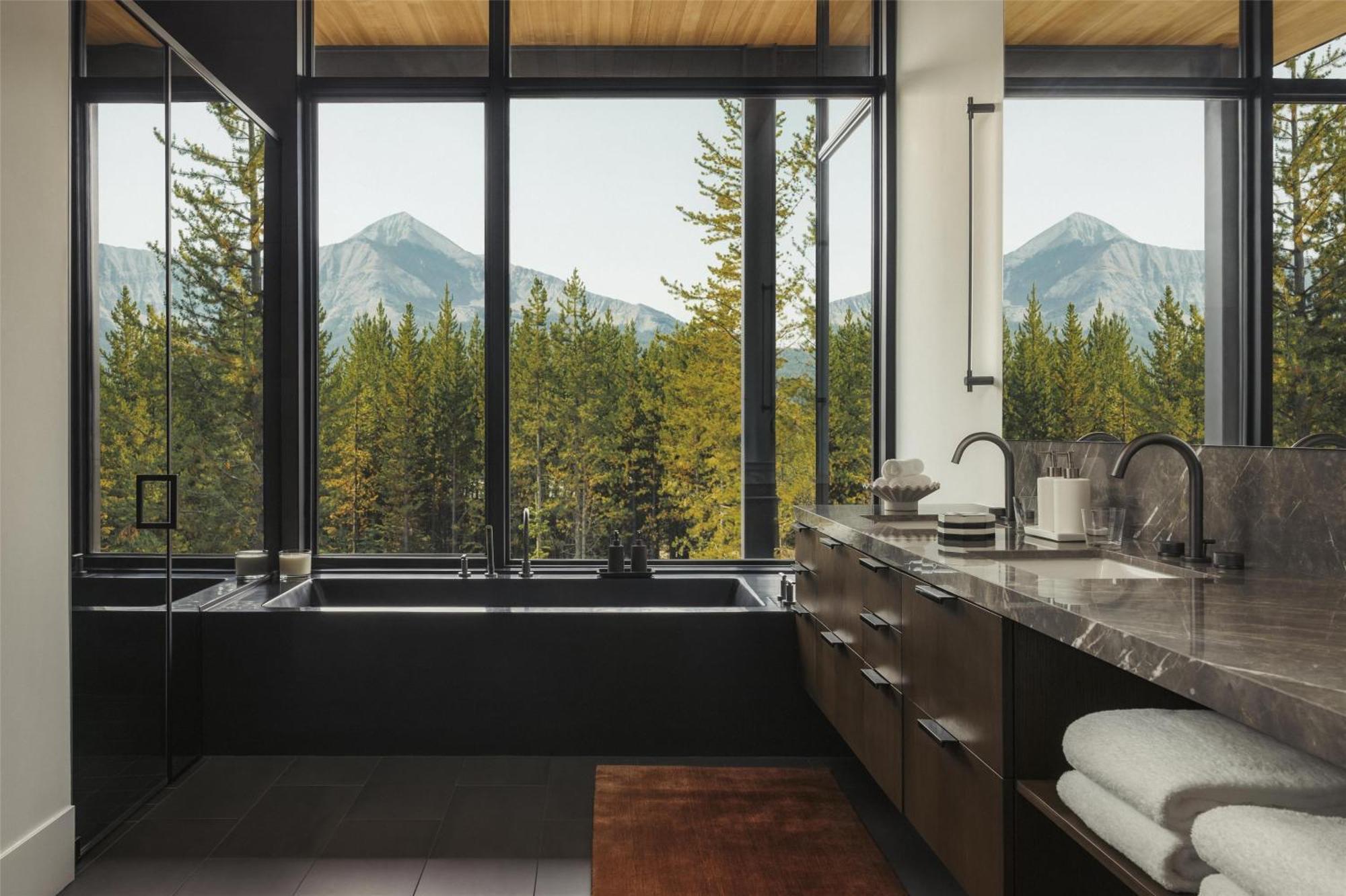 Signature Five Bedroom Private Home