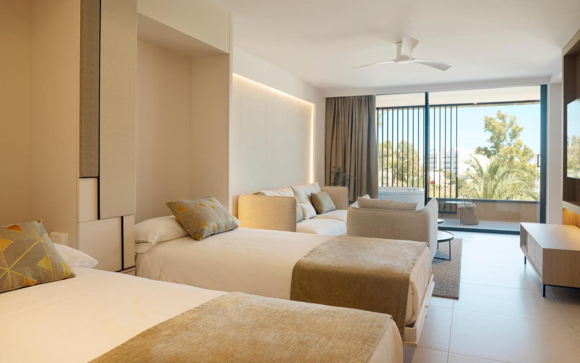 Prestige Master Suite with Spa Access